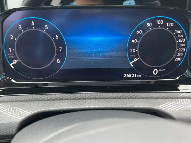 Volkswagen Golf view 9