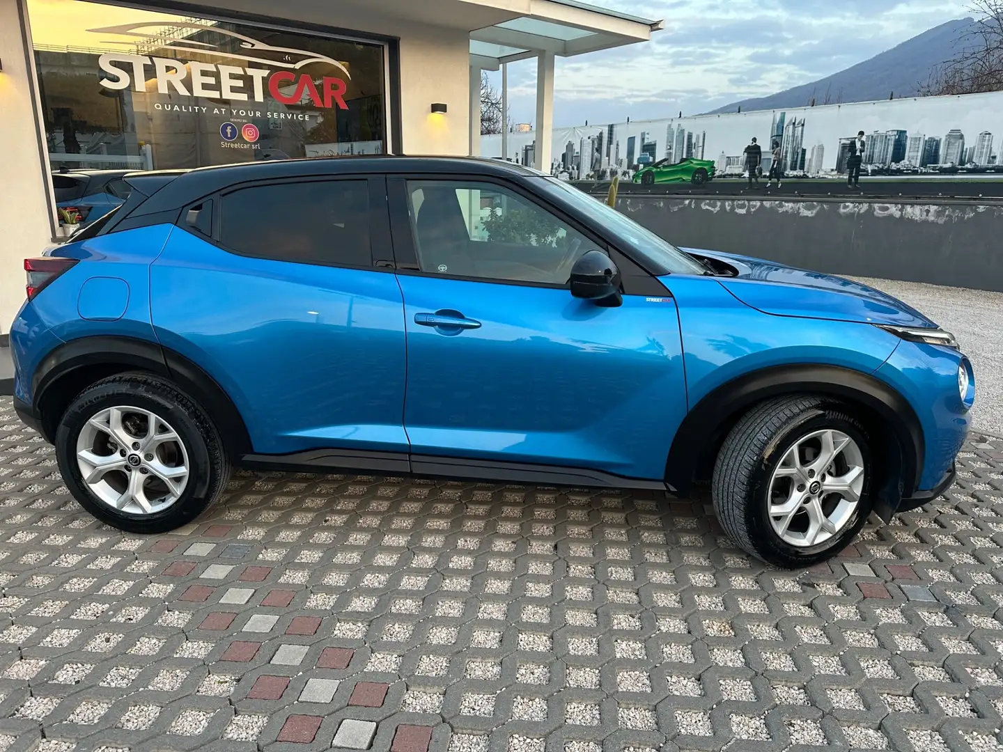 Nissan Juke 1.0 DIG-T 114 CV DCT Tekna Bleu - 2