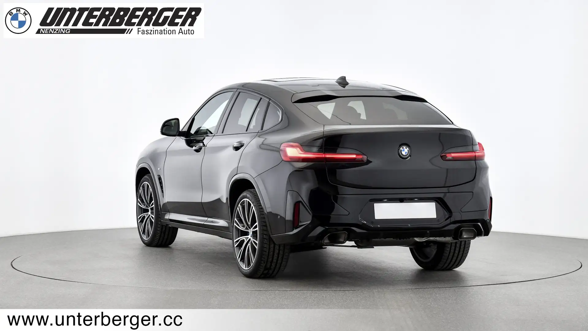 BMW X4 xDrive20d M Sportpaket // Ambiente Licht // Anhäng Schwarz - 2