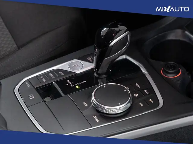 BMW 1 Series view 12