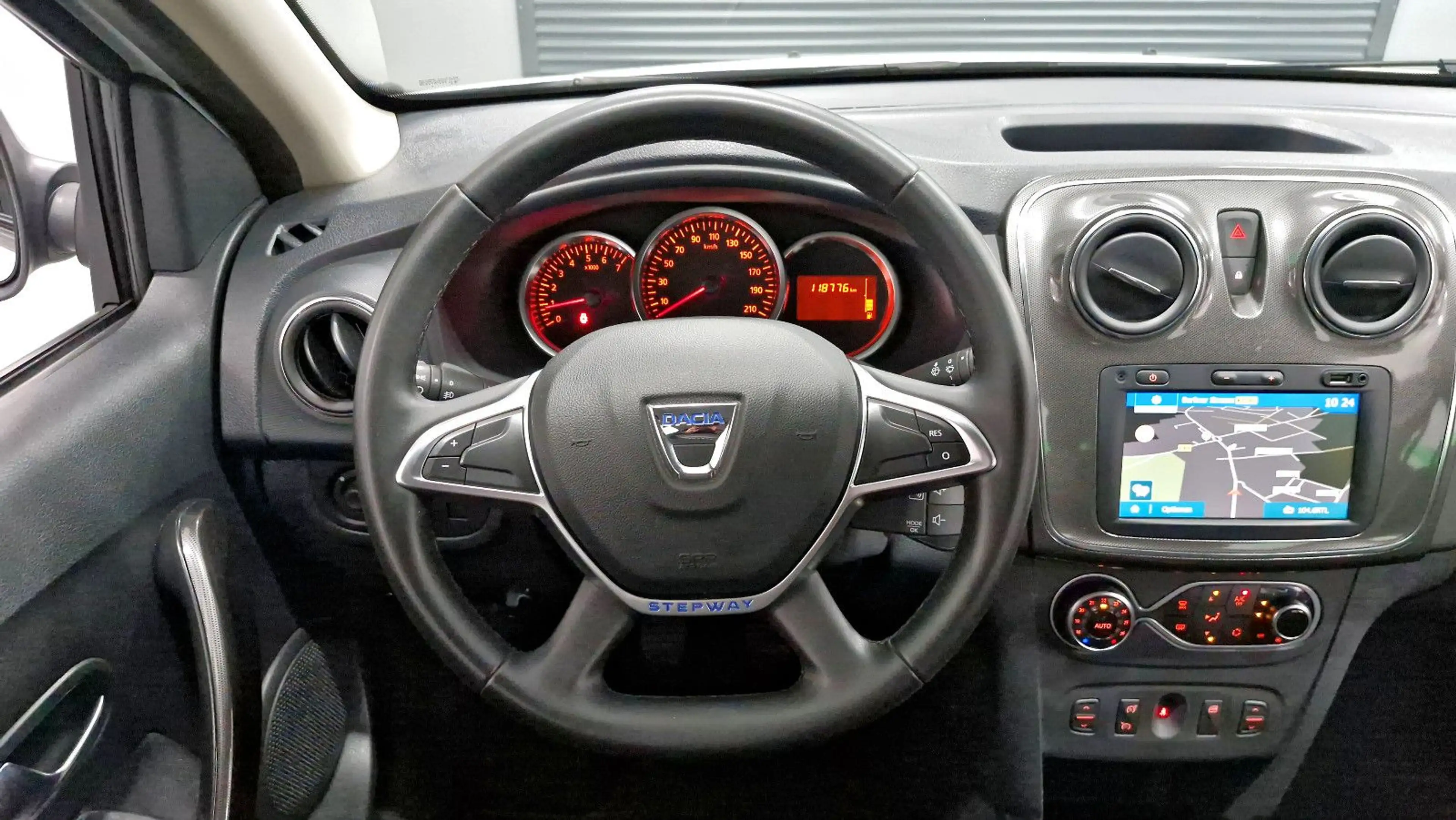 Dacia Logan Kombi Stepway / LPG / AHK / Kamera — photo 8