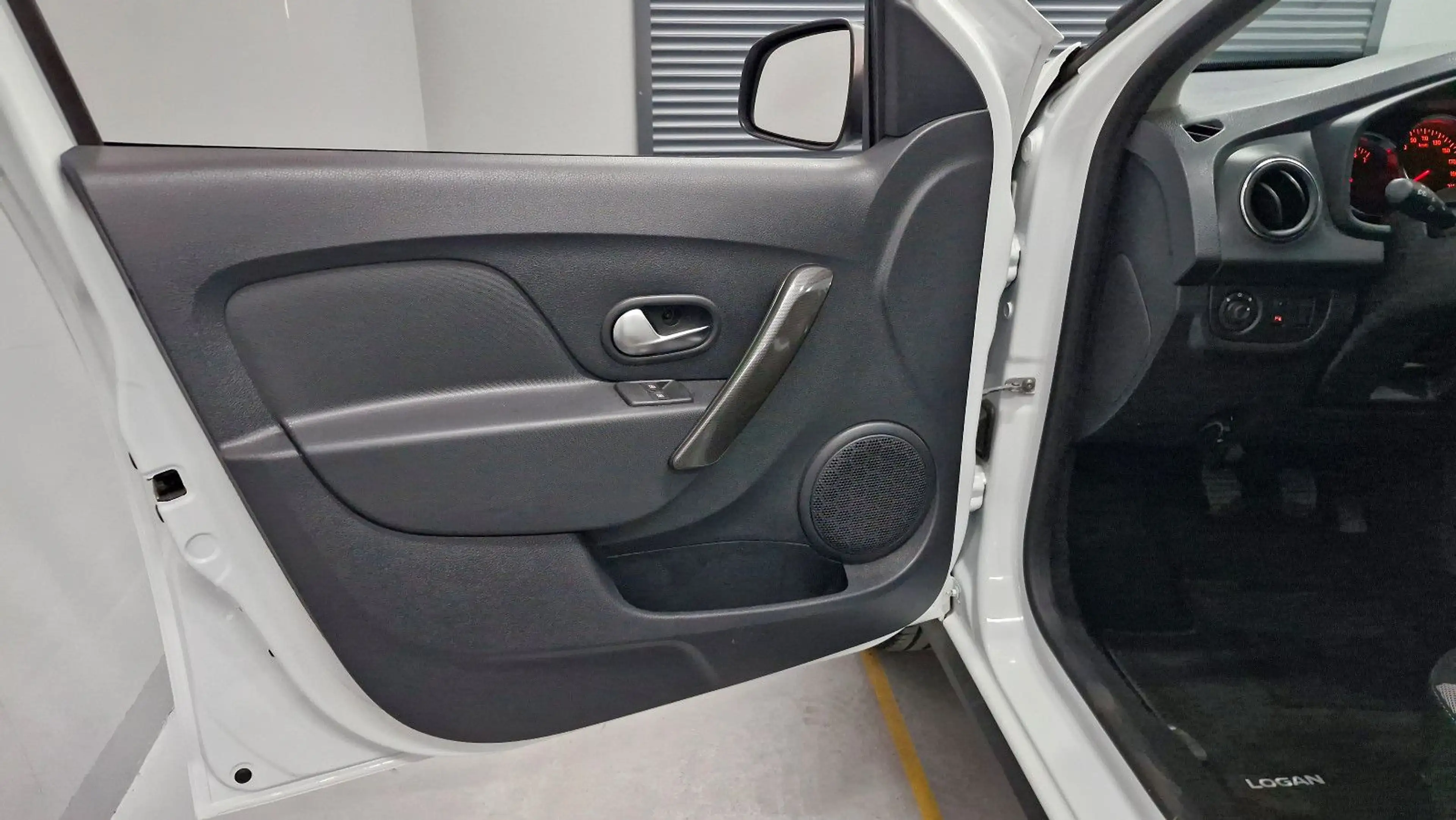 Dacia Logan Kombi Stepway / LPG / AHK / Kamera — photo 11