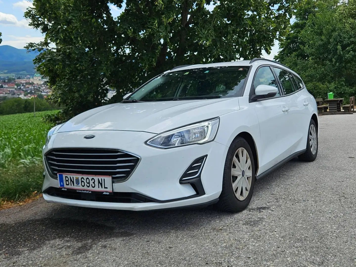 Ford Focus Focus Traveller 1,5 EcoBlue Trend Trend Weiß - 1