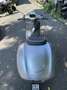Vespa Elettrica 45 km/h bis zu 100 Km Reichweite Srebrny - thumbnail 4