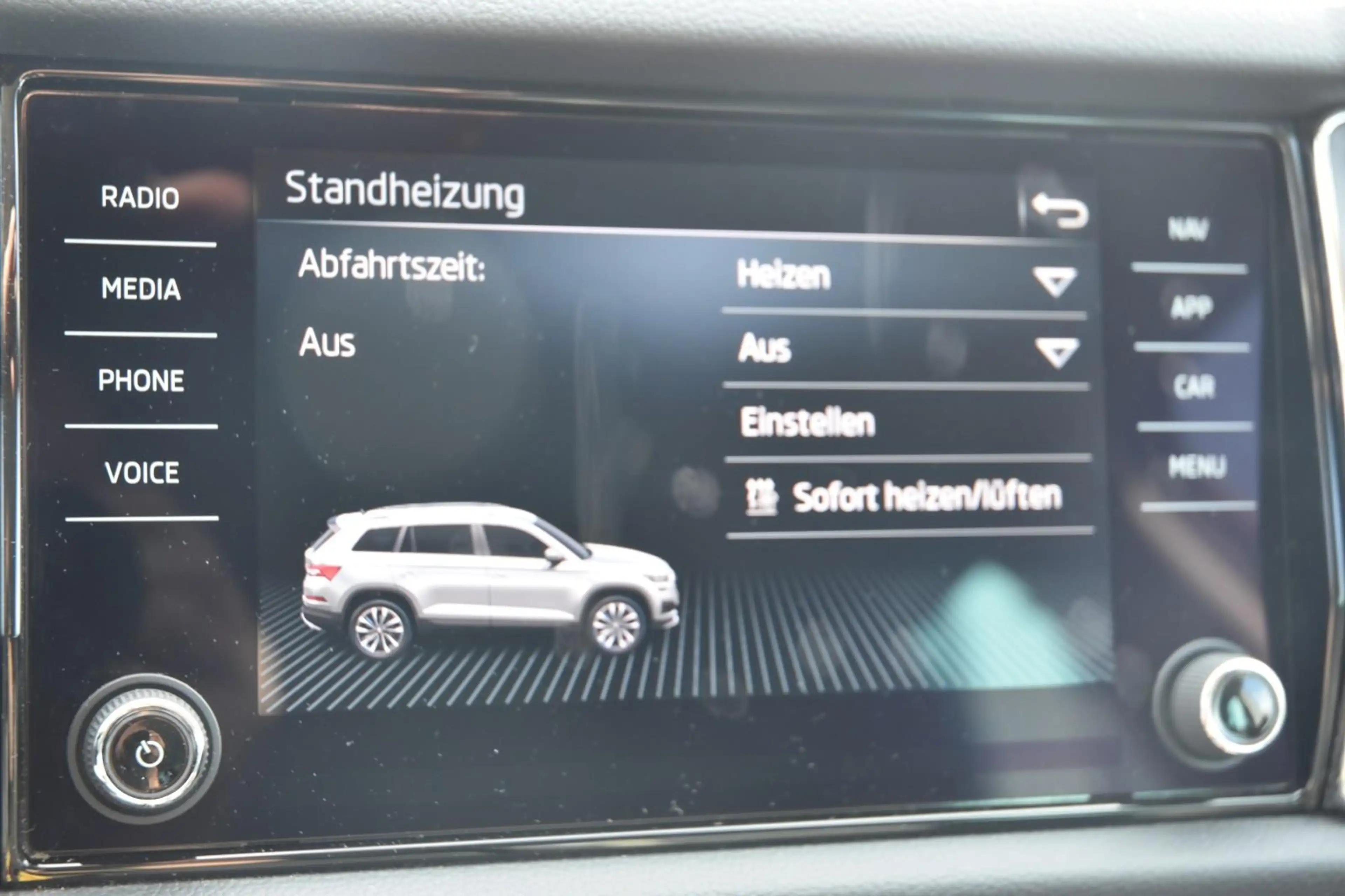 Skoda Kodiaq 2.0 TDI DSG*Matrix*Navi*AHK*Sthz.*R.Cam.* — photo 25