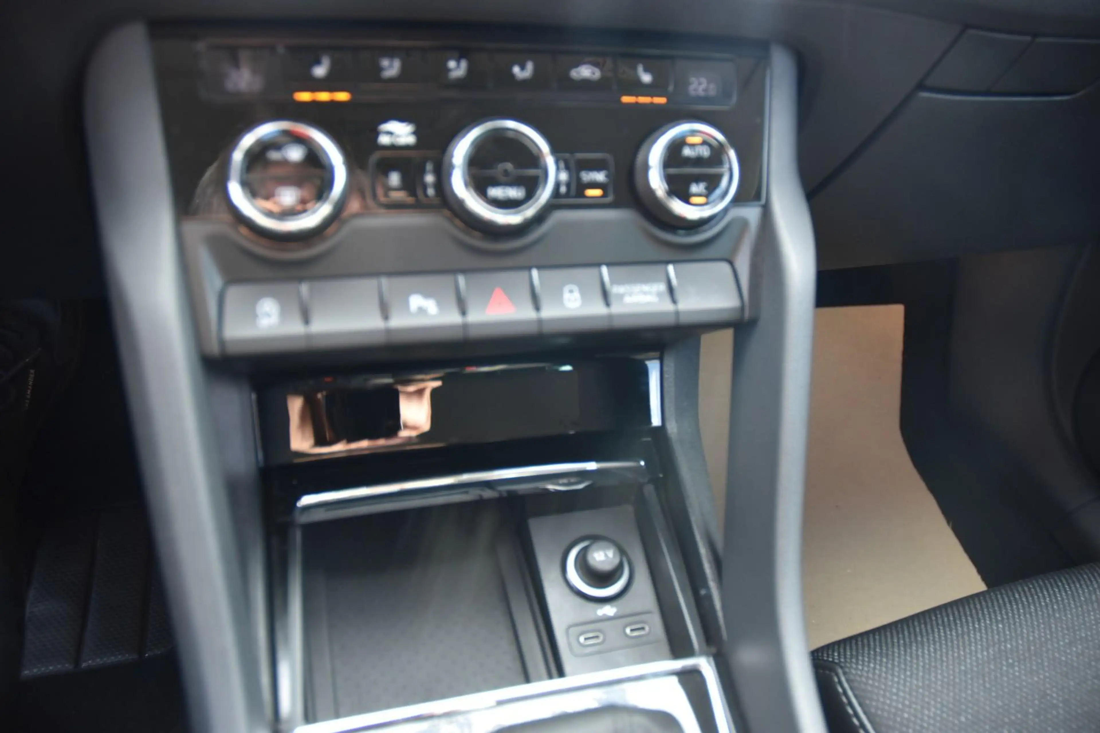 Skoda Kodiaq 2.0 TDI DSG*Matrix*Navi*AHK*Sthz.*R.Cam.* — photo 19