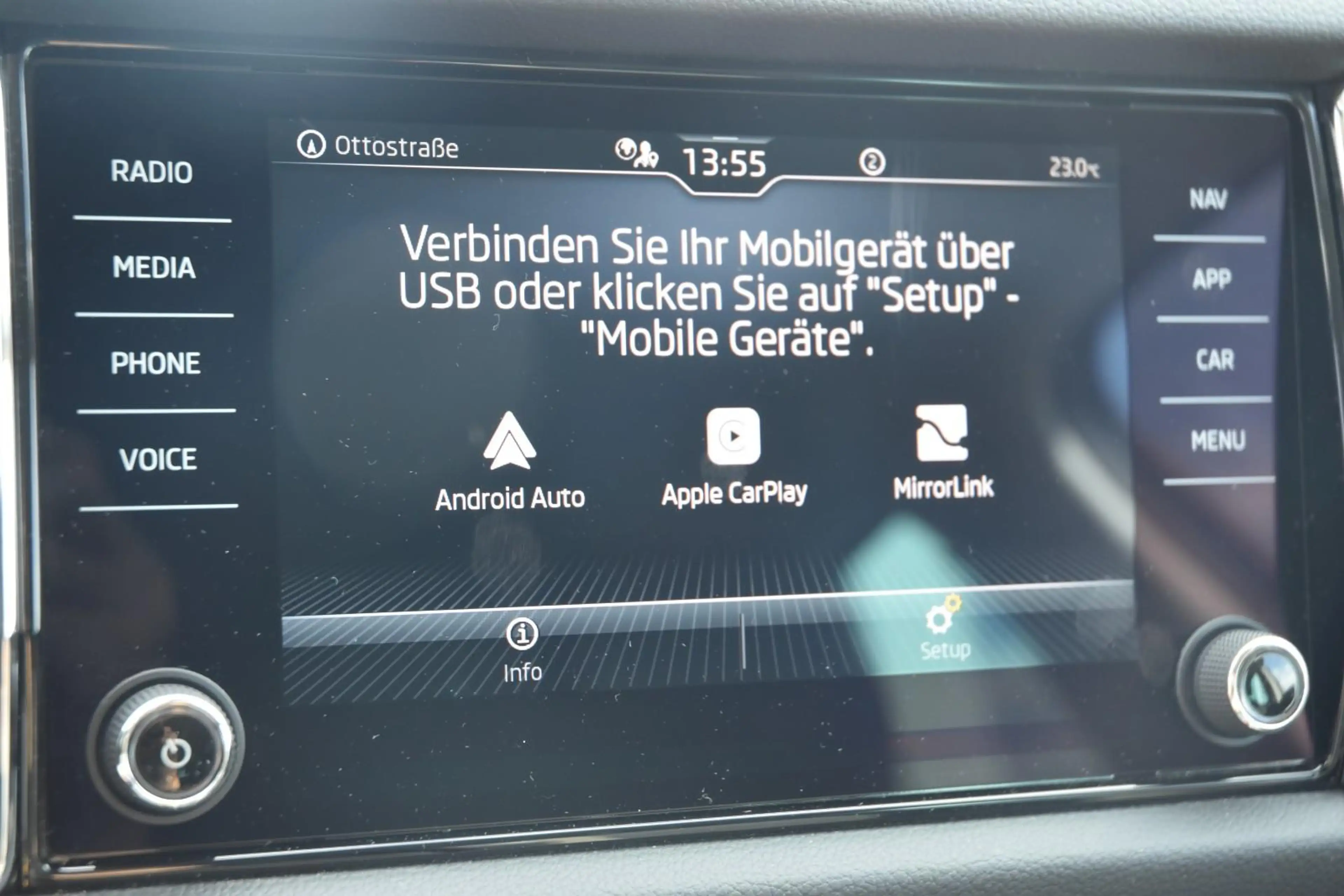 Skoda Kodiaq 2.0 TDI DSG*Matrix*Navi*AHK*Sthz.*R.Cam.* — photo 23