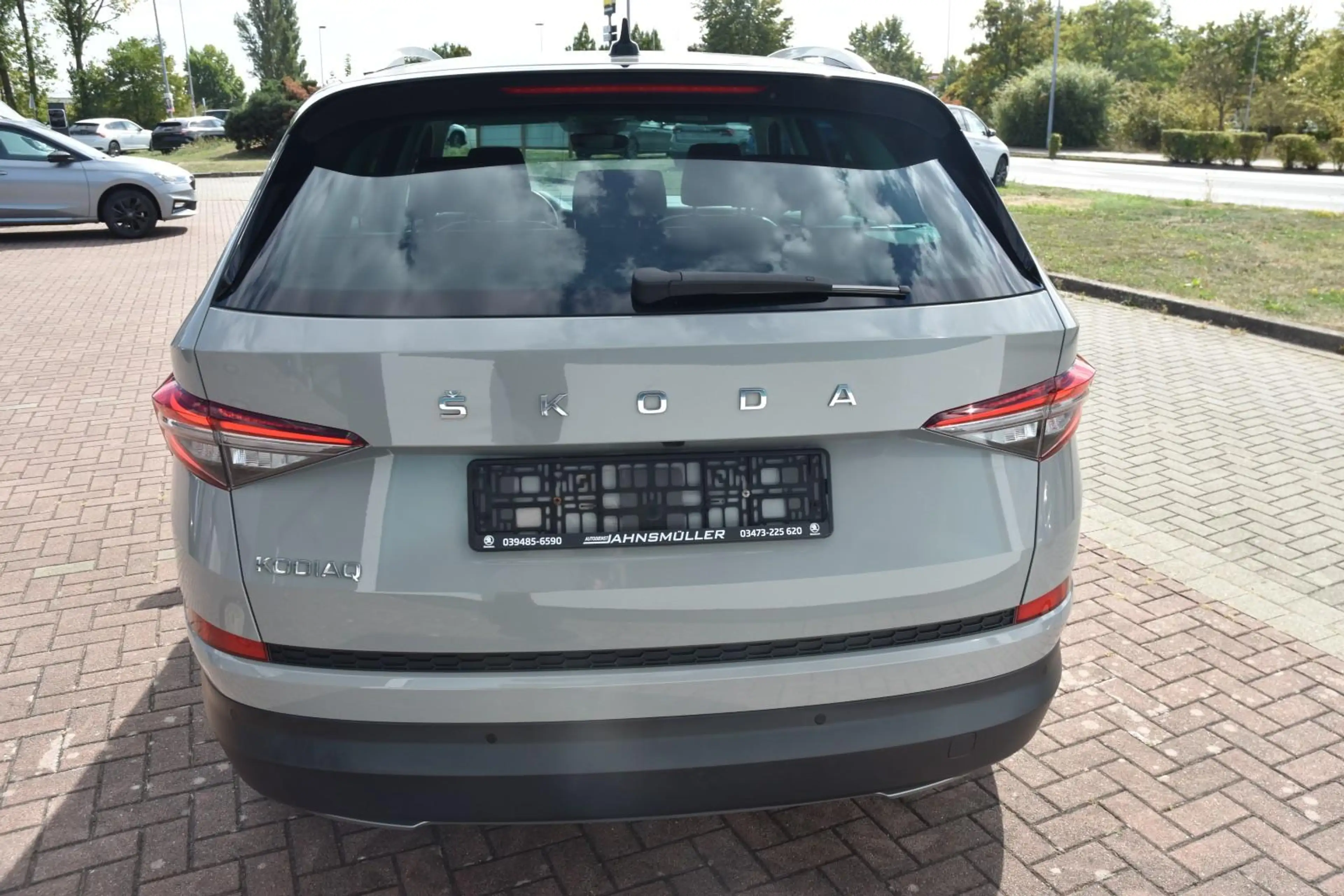 Skoda Kodiaq 2.0 TDI DSG*Matrix*Navi*AHK*Sthz.*R.Cam.* — photo 6