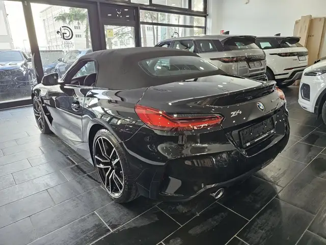 BMW Z4 view 3
