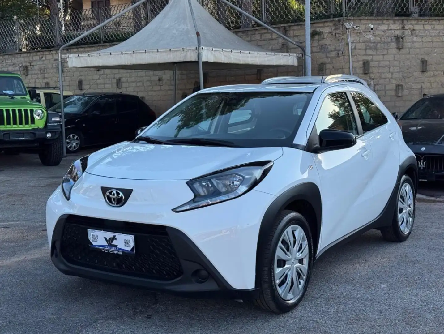 Toyota Aygo X 1.0 VVT-i 72 CV Active *213€ AL MESE*  IVA ESPOS Blanc - 1