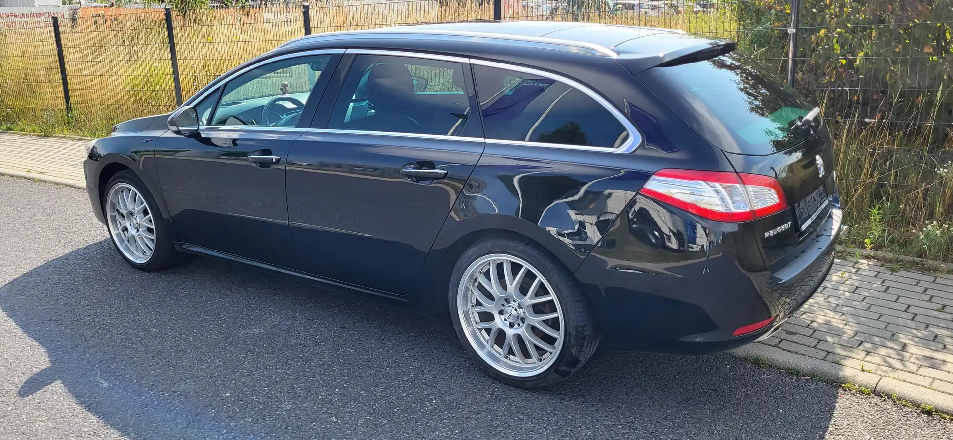 Peugeot 508 SW HDi FAP 200 Automatik GT Noir - 2