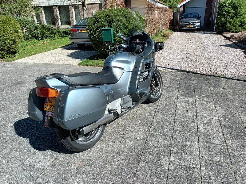 Honda ST 1100 - foto 4