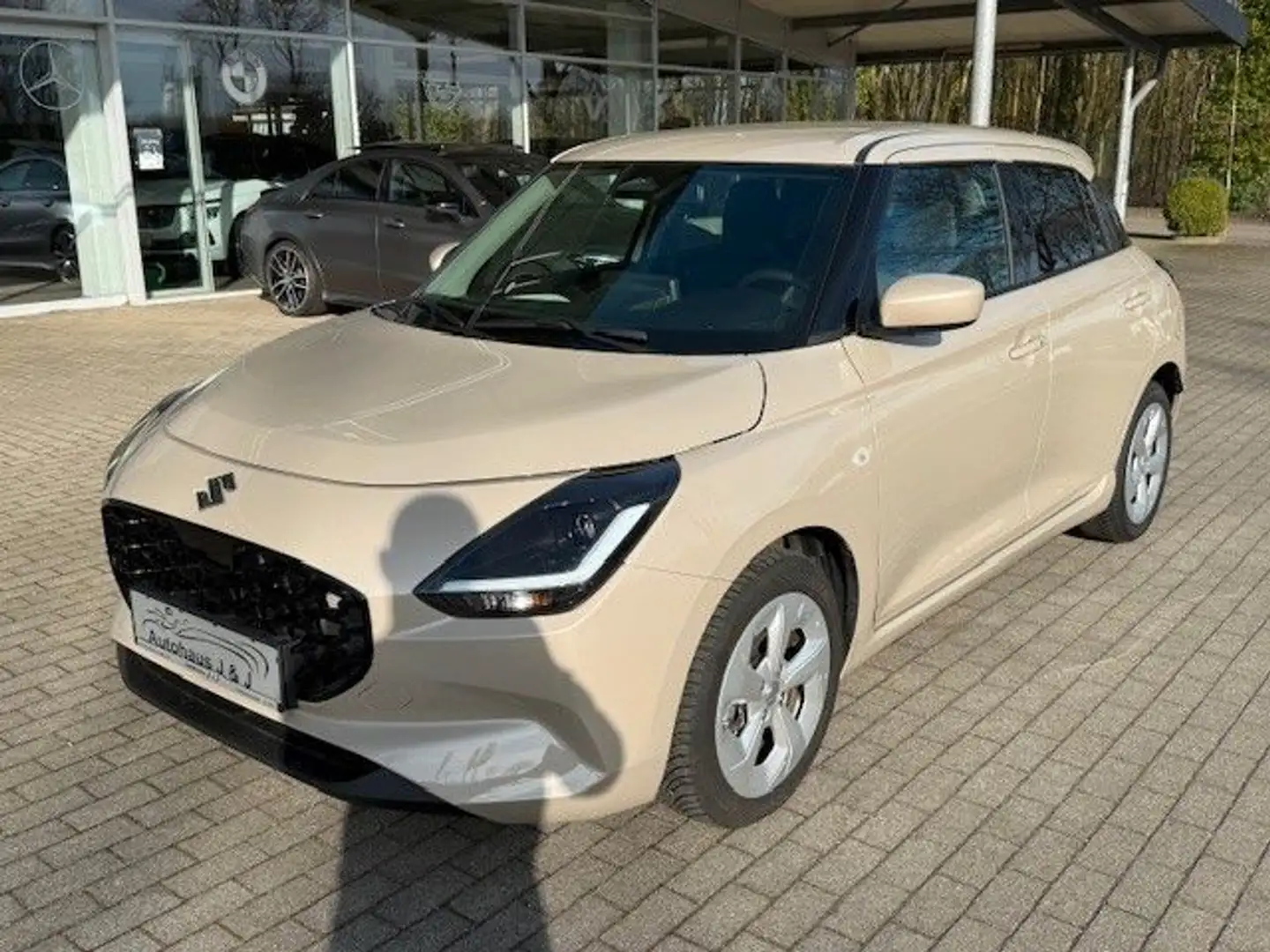 Suzuki Swift Kamera/Toter-Winkel/ACC/SHZ/AppConnect/LED Beige - 1