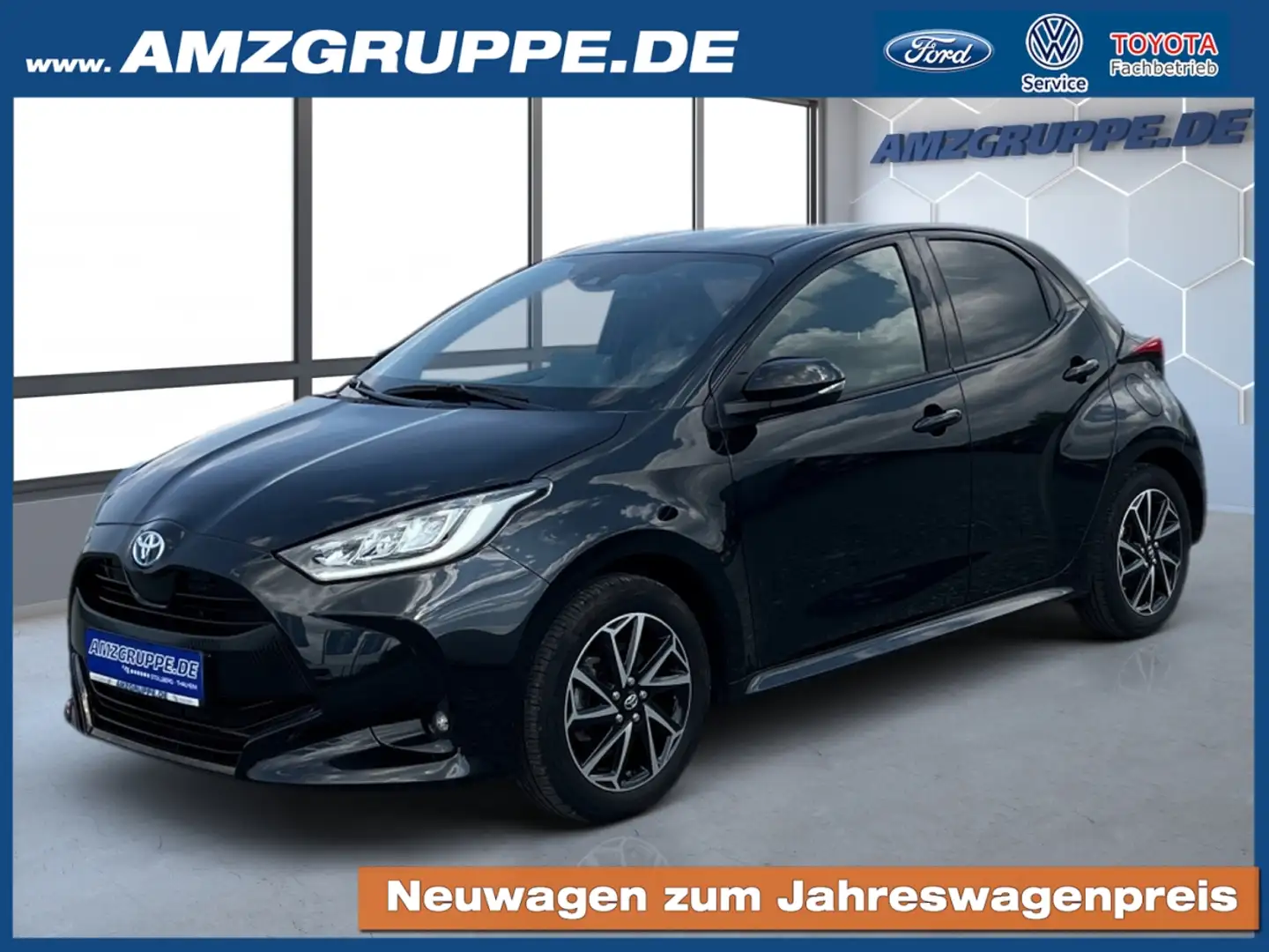 Toyota Yaris Hybrid 2ZonenKlimaauto+Teilleder+Winterpak Zwart - 1