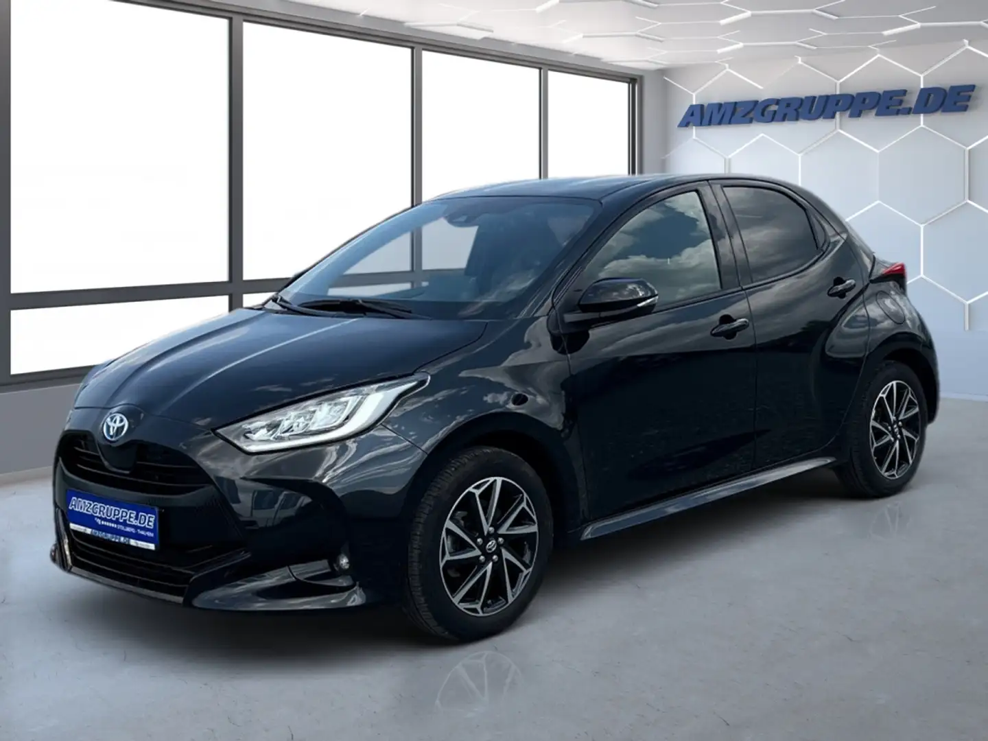 Toyota Yaris Hybrid 2ZonenKlimaauto+Teilleder+Winterpak Zwart - 2