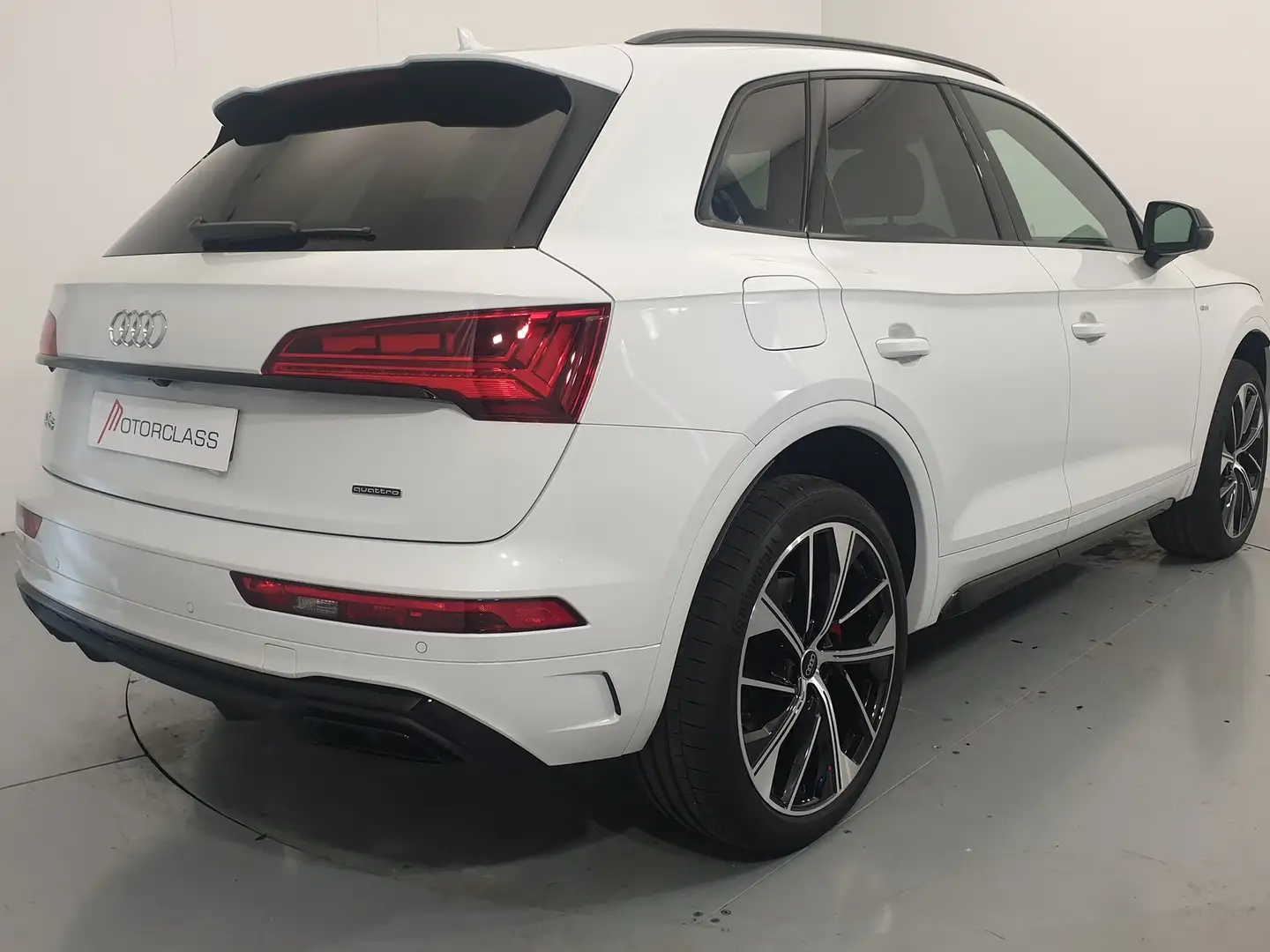 Audi Q5 40 2.0 tdi mhev 12v s line quattro s tronic Bianco - 2