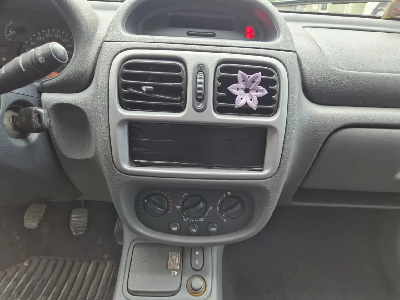 Renault Clio 3p 1.2 RT 2airbag, foto 10