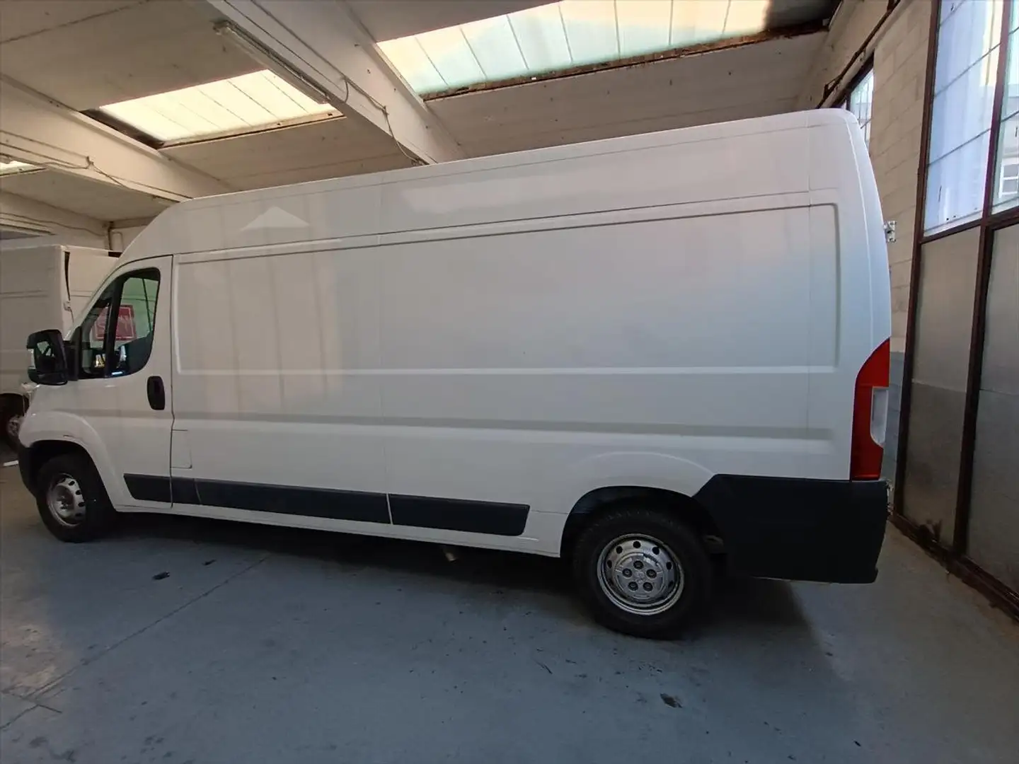 Peugeot Boxer 2.0 BlueHDi passo LUNGO Euro 6B ALTO 130cv +IVA Blanc - 1