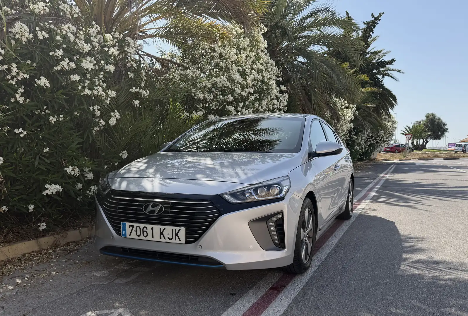 Hyundai IONIQ Plug-in-Hybrid 1.6 GDI Trend - 1