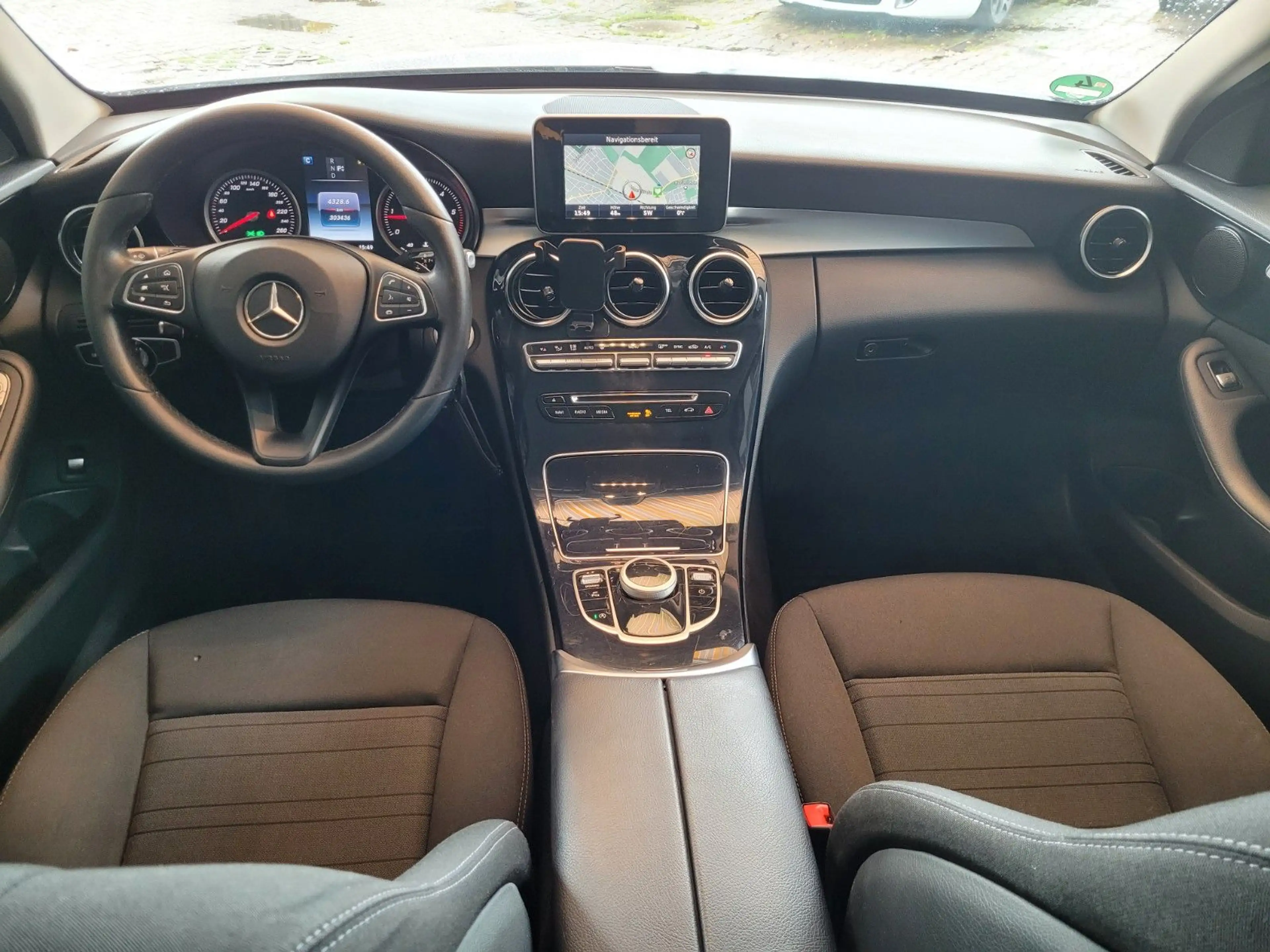 Mercedes-Benz C 220 BlueTec*NAVI*XENON*LED*SCHECKHEFT*1.BESITZ — photo 11