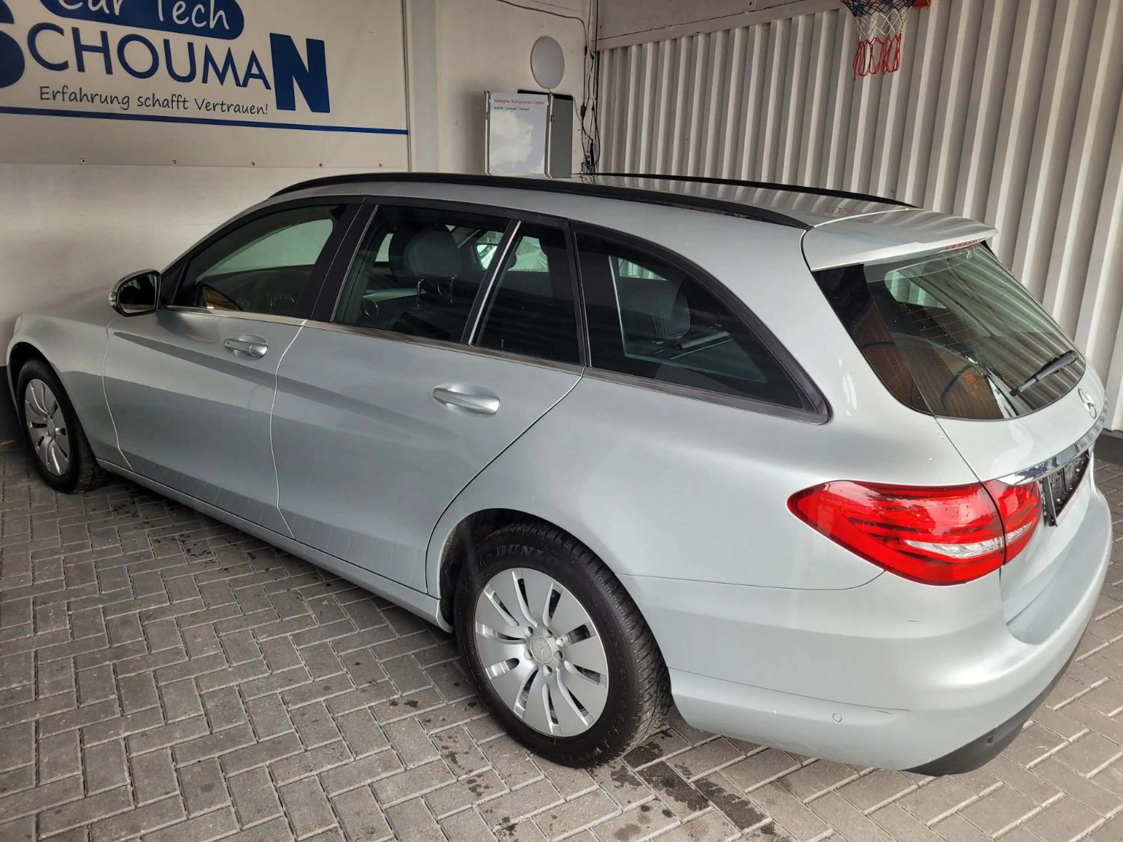 Mercedes-Benz C 220 BlueTec*NAVI*XENON*LED*SCHECKHEFT*1.BESITZ — photo 6