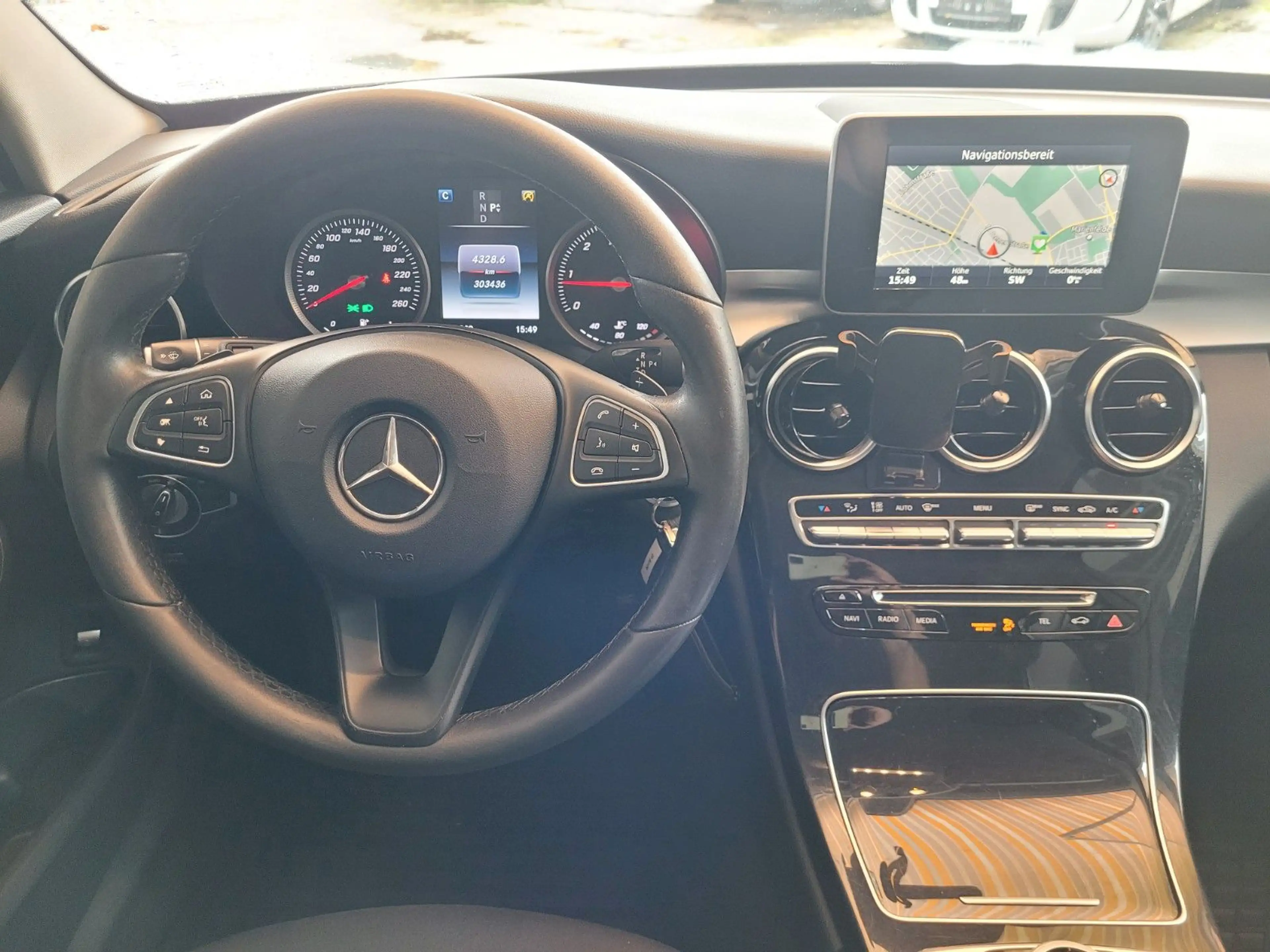 Mercedes-Benz C 220 BlueTec*NAVI*XENON*LED*SCHECKHEFT*1.BESITZ — photo 14