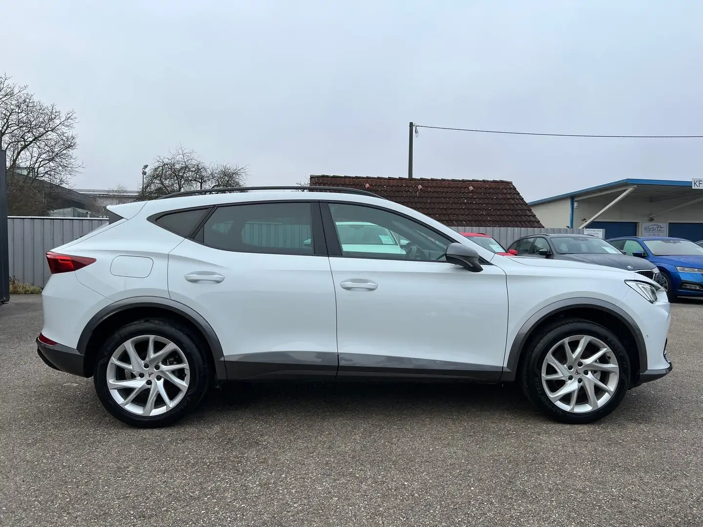 CUPRA Formentor 1,5 TSI DSG | ACC*NAVI*RFK Weiß - 2