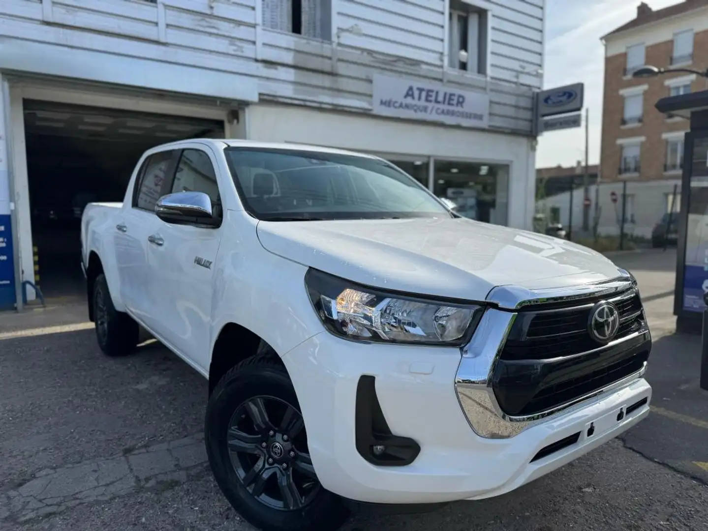 Toyota Hilux IV 4WD 2.8 D-4D 205 DOUBLE CABINE Blanc - 2
