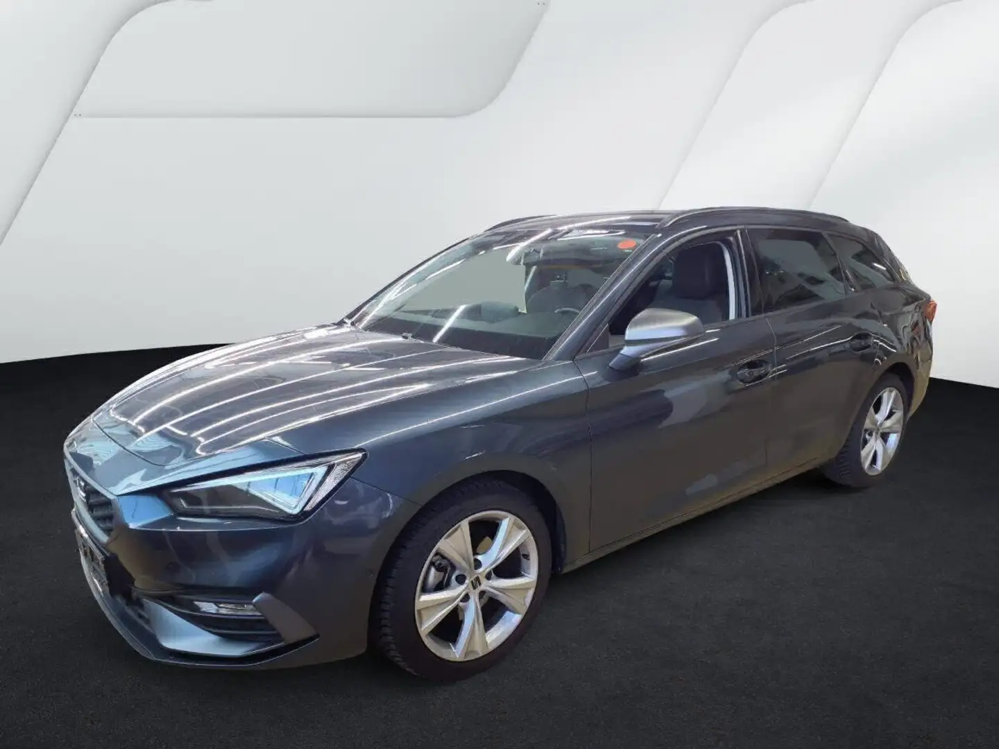 SEAT Leon ST FR 1.5 eTSI Matrix ACC Sitzh. RearView Navi Grau - 2