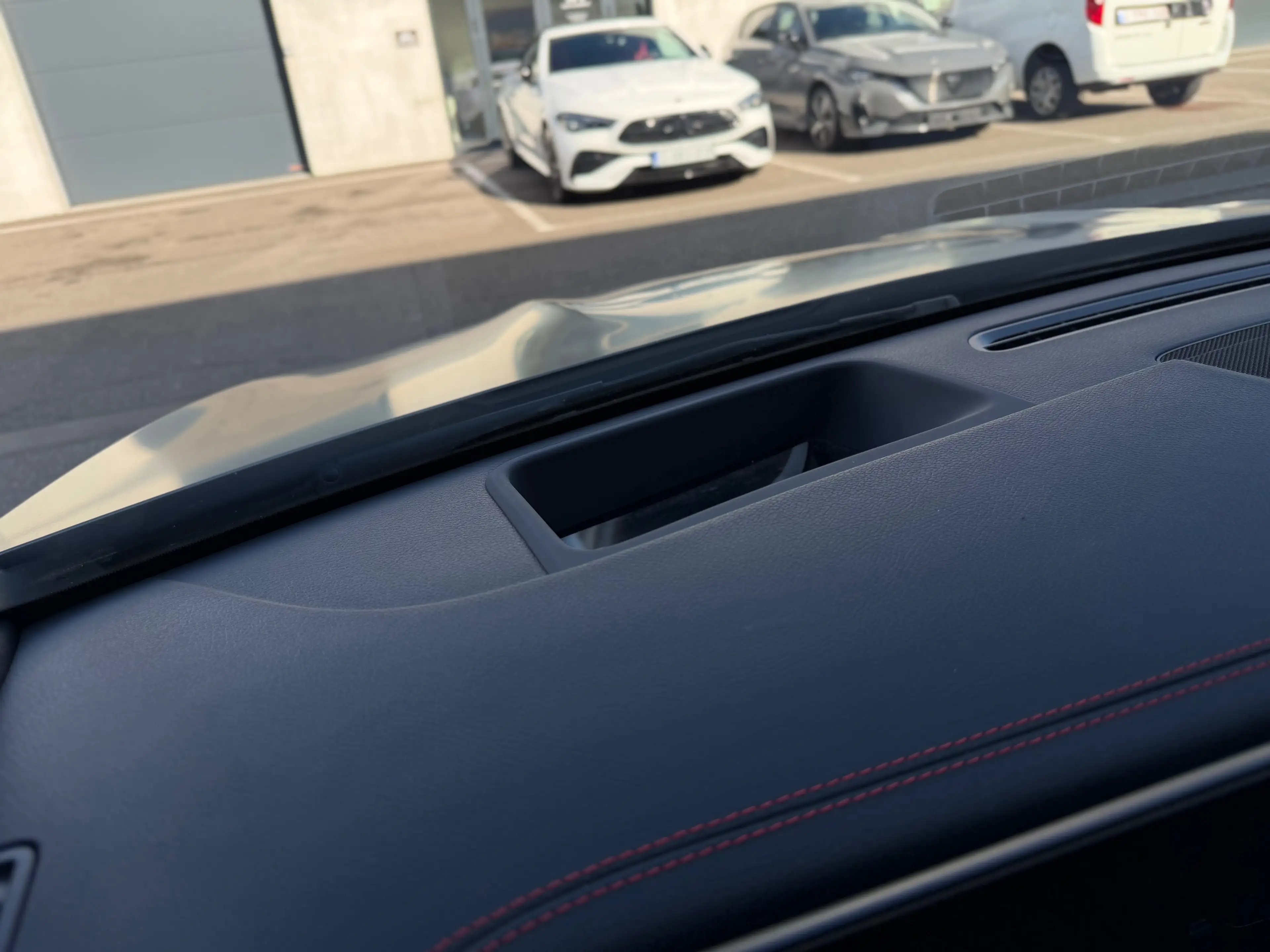 Mercedes-Benz CLA 250 e hybride AMG *Toit Pano/ Caméra 360/ LED* Garantie 12 mois — photo 14
