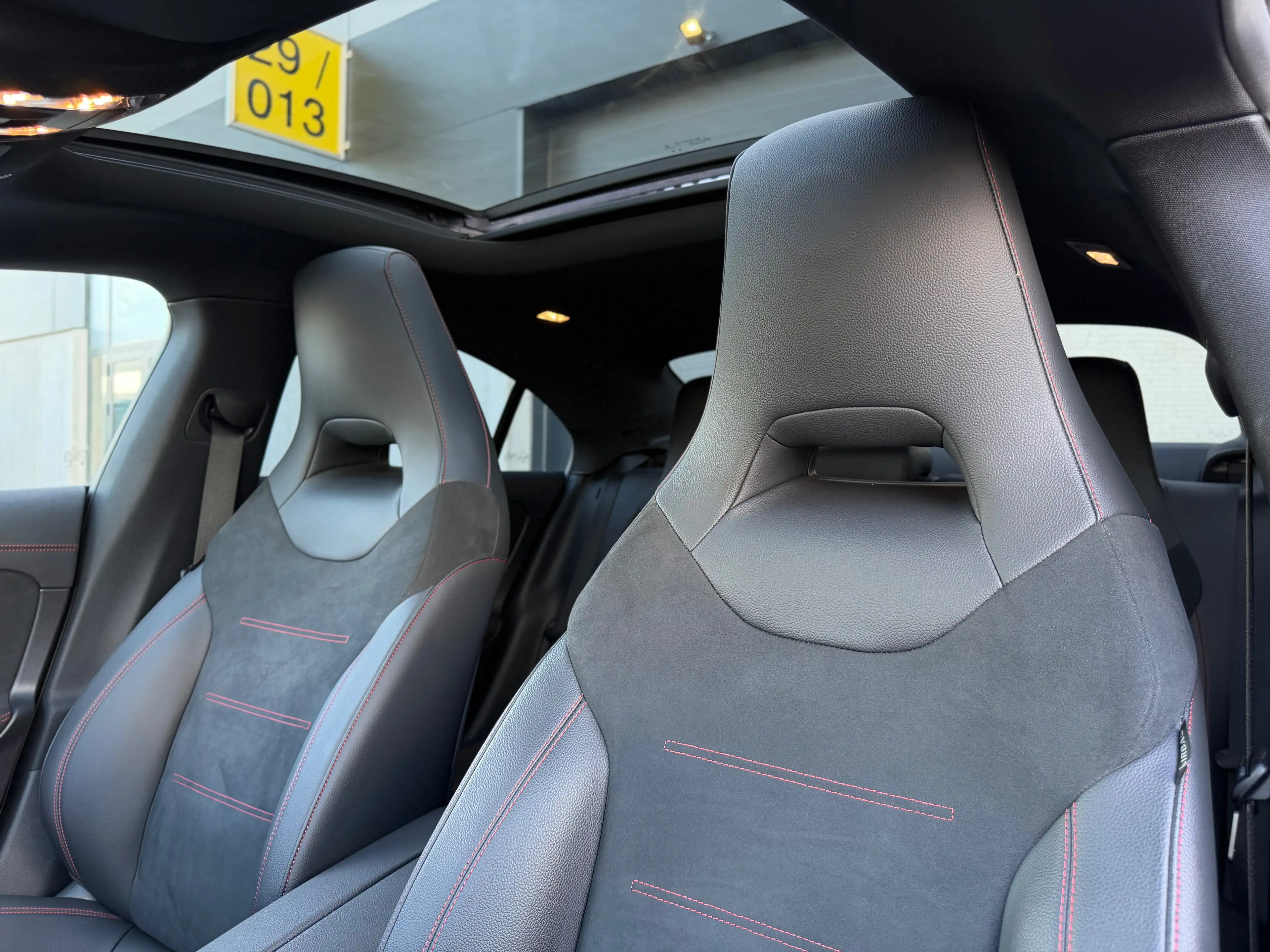 Mercedes-Benz CLA 250 e hybride AMG *Toit Pano/ Caméra 360/ LED* Garantie 12 mois — photo 11
