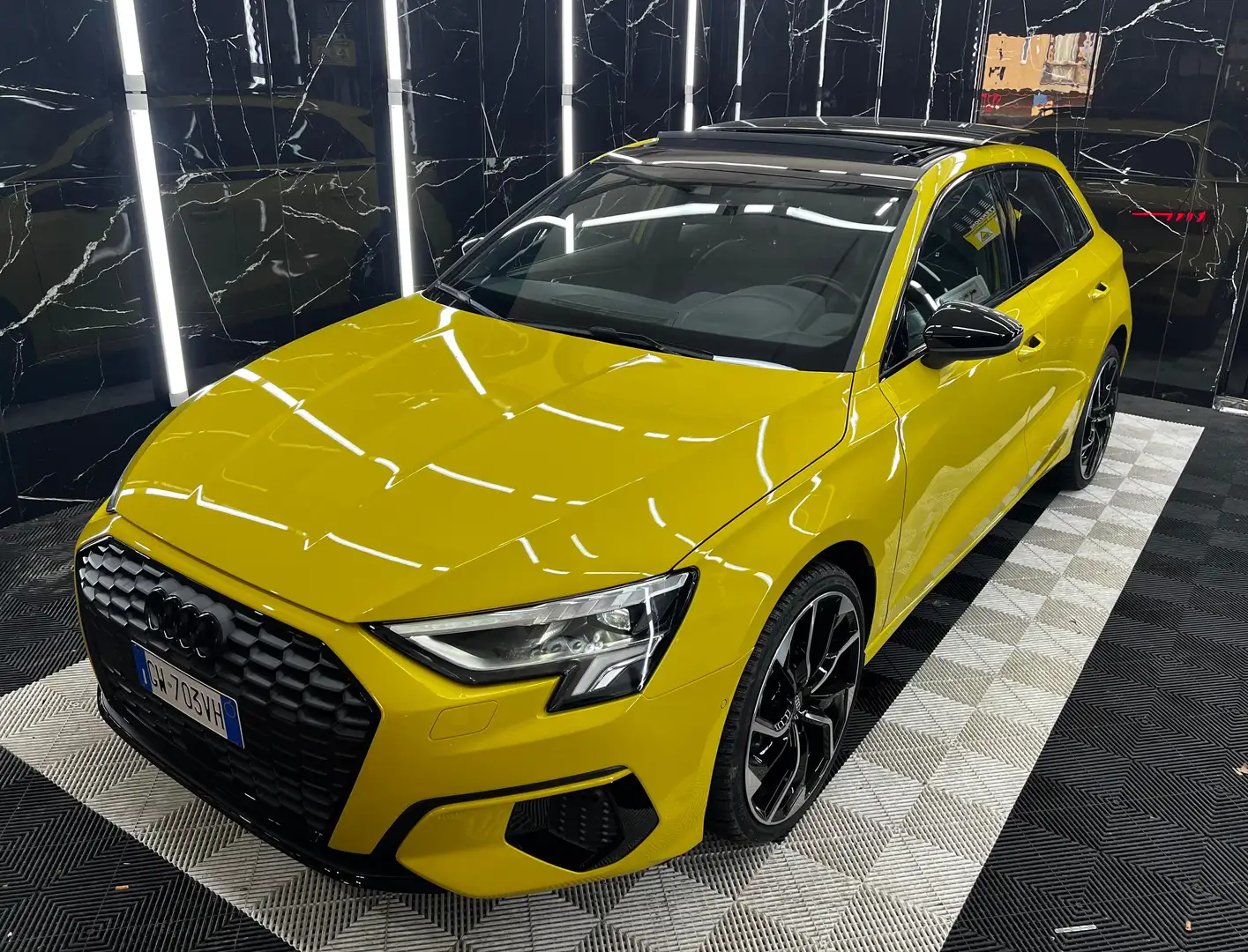 Audi A3 A3 35 2.0 tdi Edition One s-tronic Giallo - 1