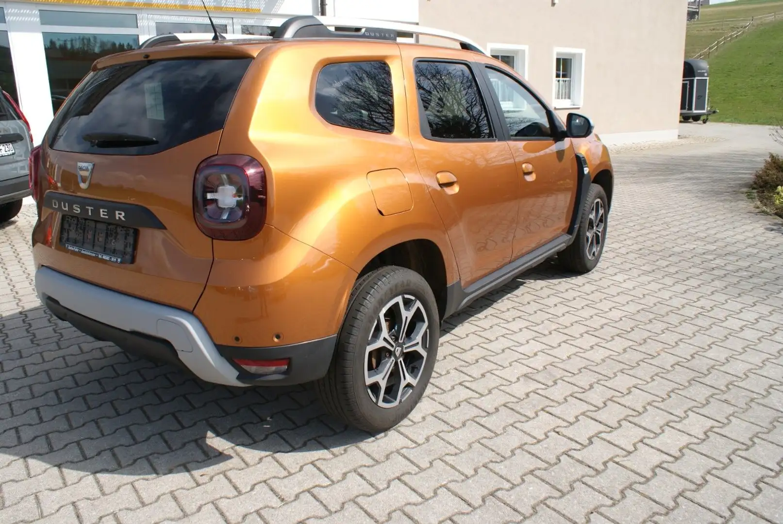 Dacia Duster II Prestige 4WD Orange - 2