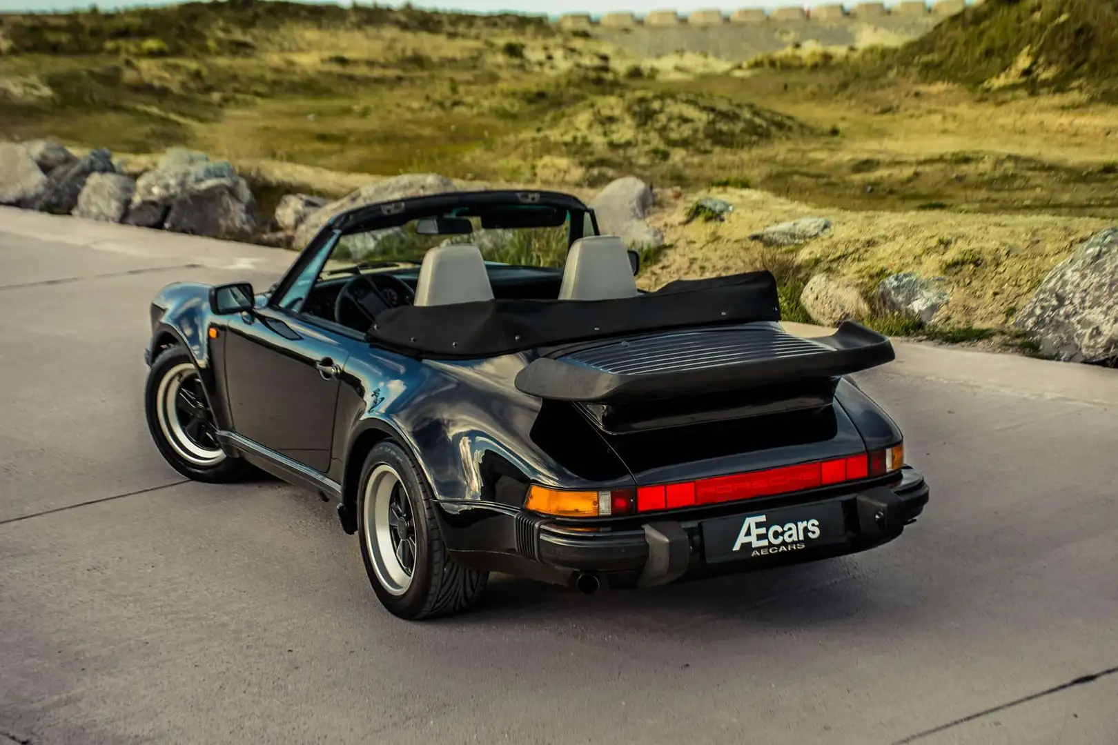 Porsche 911 3.2 CARRERA CABRIOLET *** WTL / RADIO / AIRCO *** Negro - 1