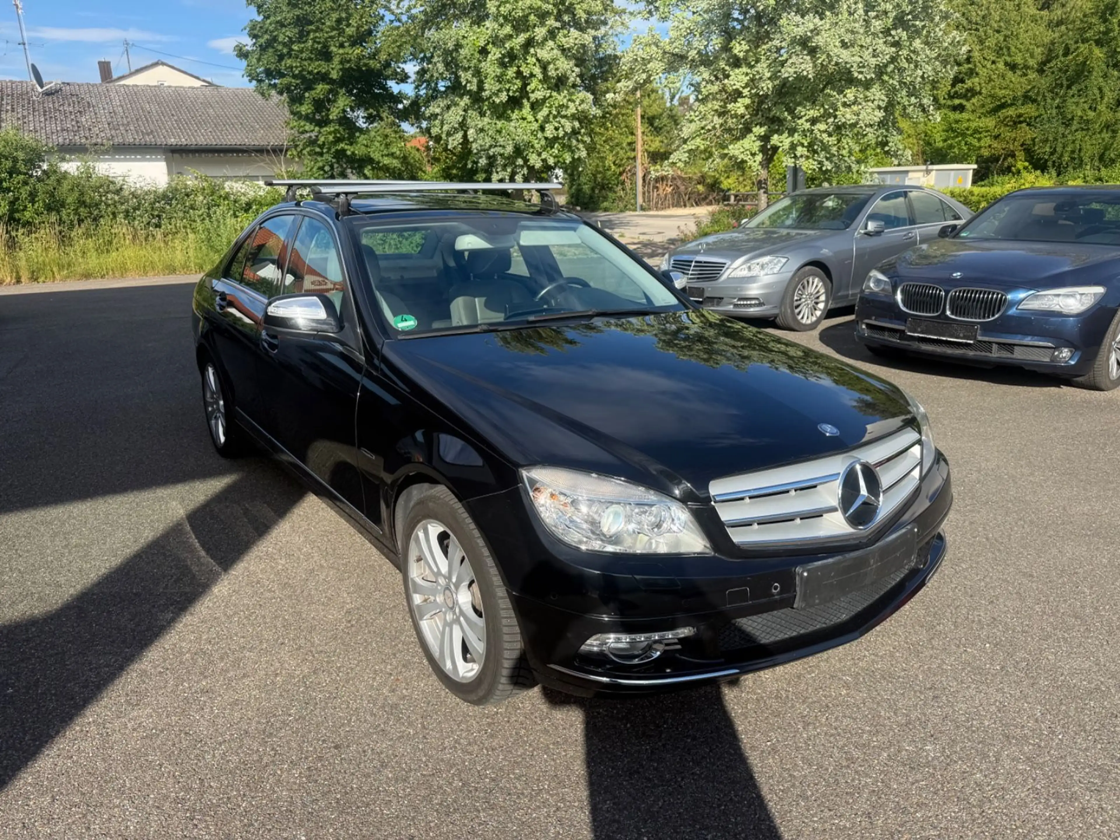 Mercedes-Benz C 350 V6 Autom. Avantgarde Navi,SHD,AHK,NUR85"KM