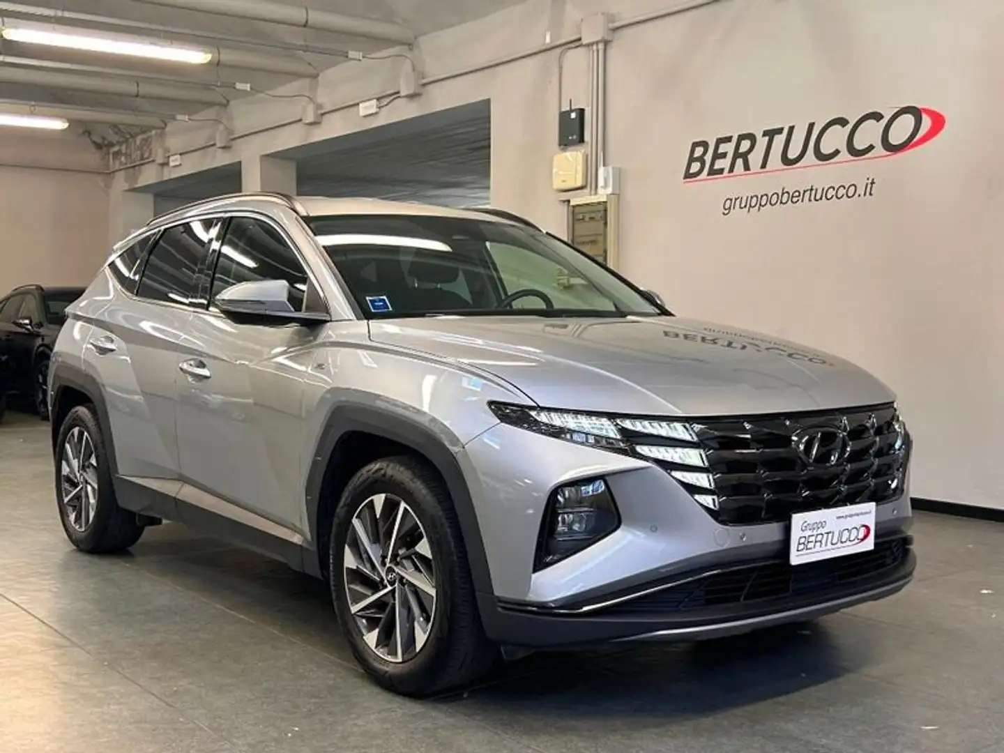 Hyundai TUCSON 1.6 T-GDI 48V DCT XLine Zilver - 1