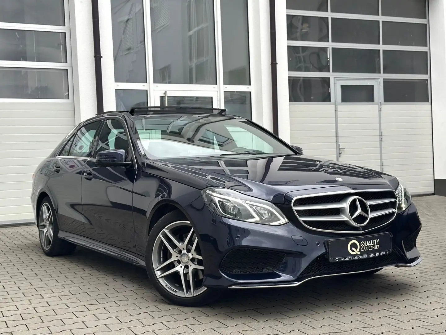 Mercedes-Benz E 220 9G AMG SPORT *PANO*360°KAM*SPUR* Azul - 1