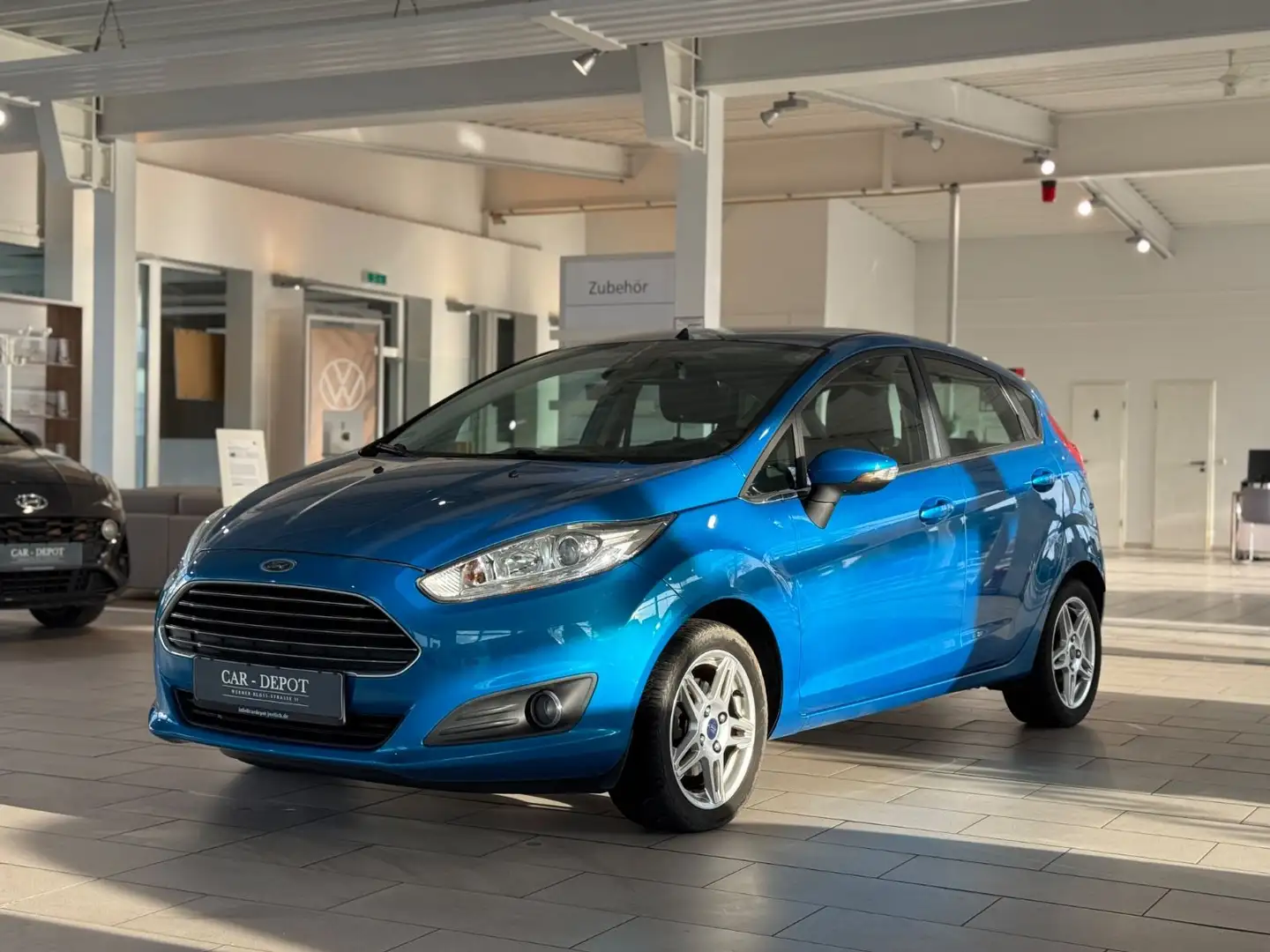 Ford Fiesta Titanium*KLIMA*PDC*BLUET.*USB*XENON*TÜV* Bleu - 1