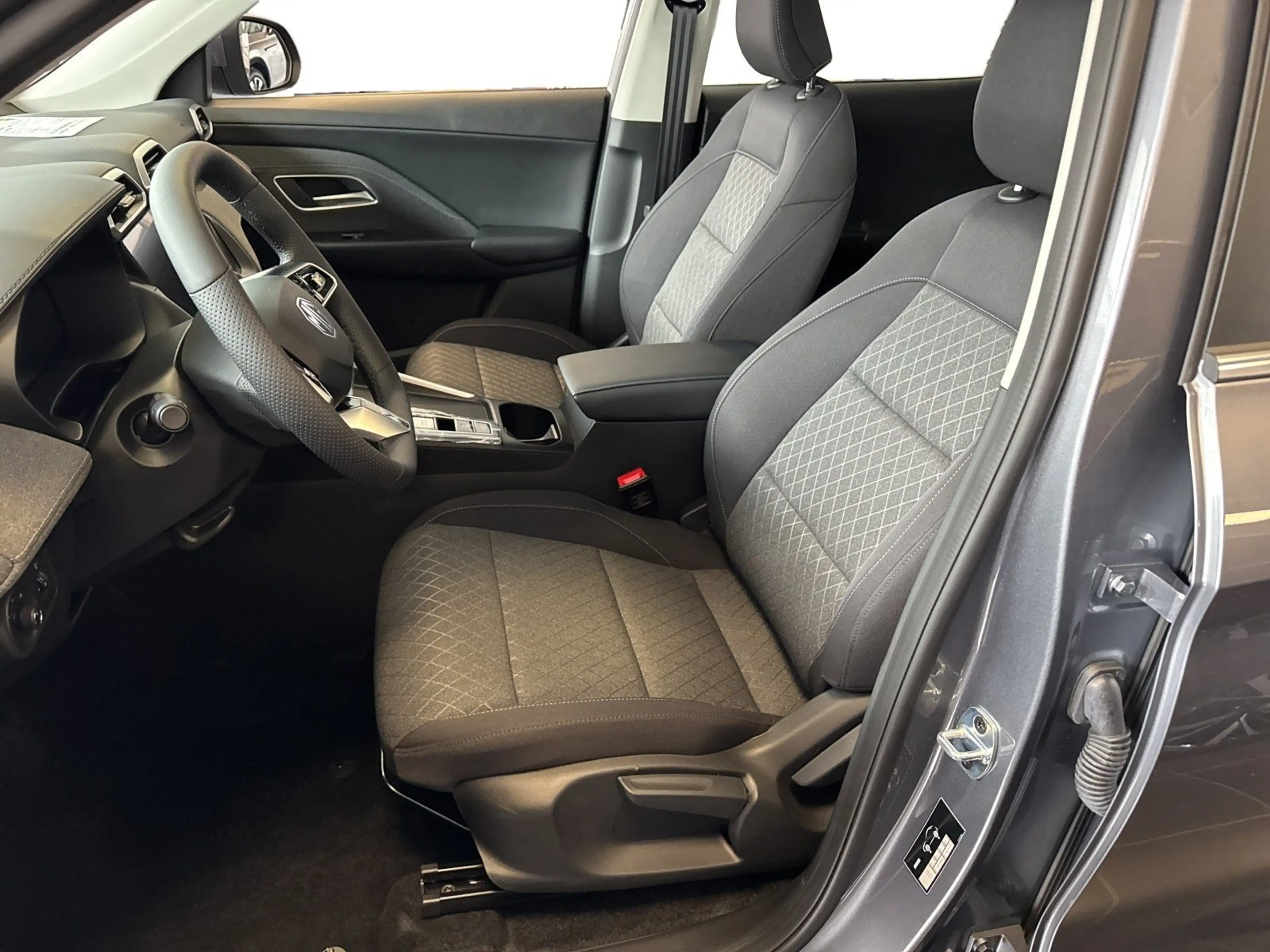 MG ZS 1.5 Hybrid+ Comfort — photo 6