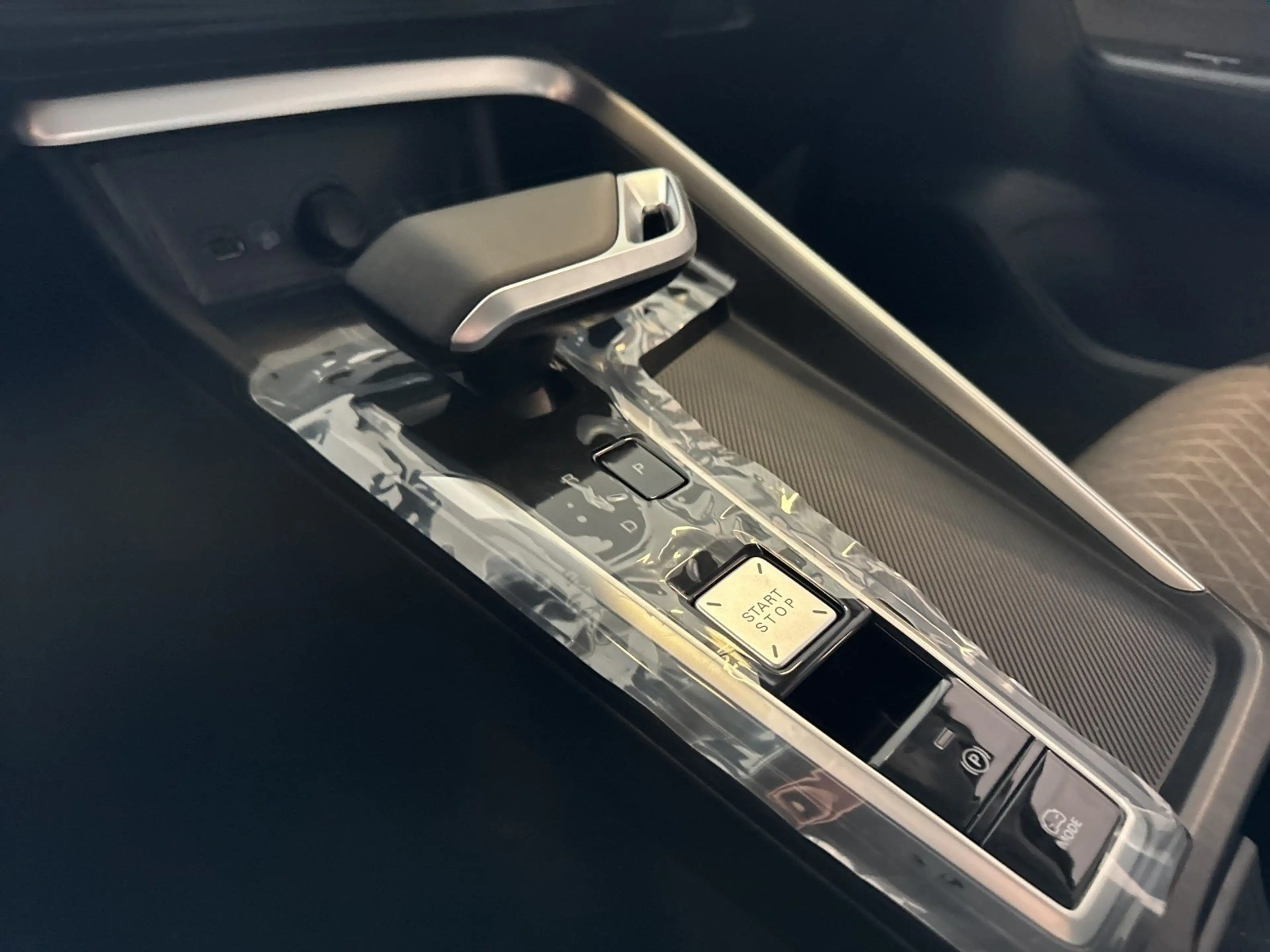 MG ZS 1.5 Hybrid+ Comfort — photo 9