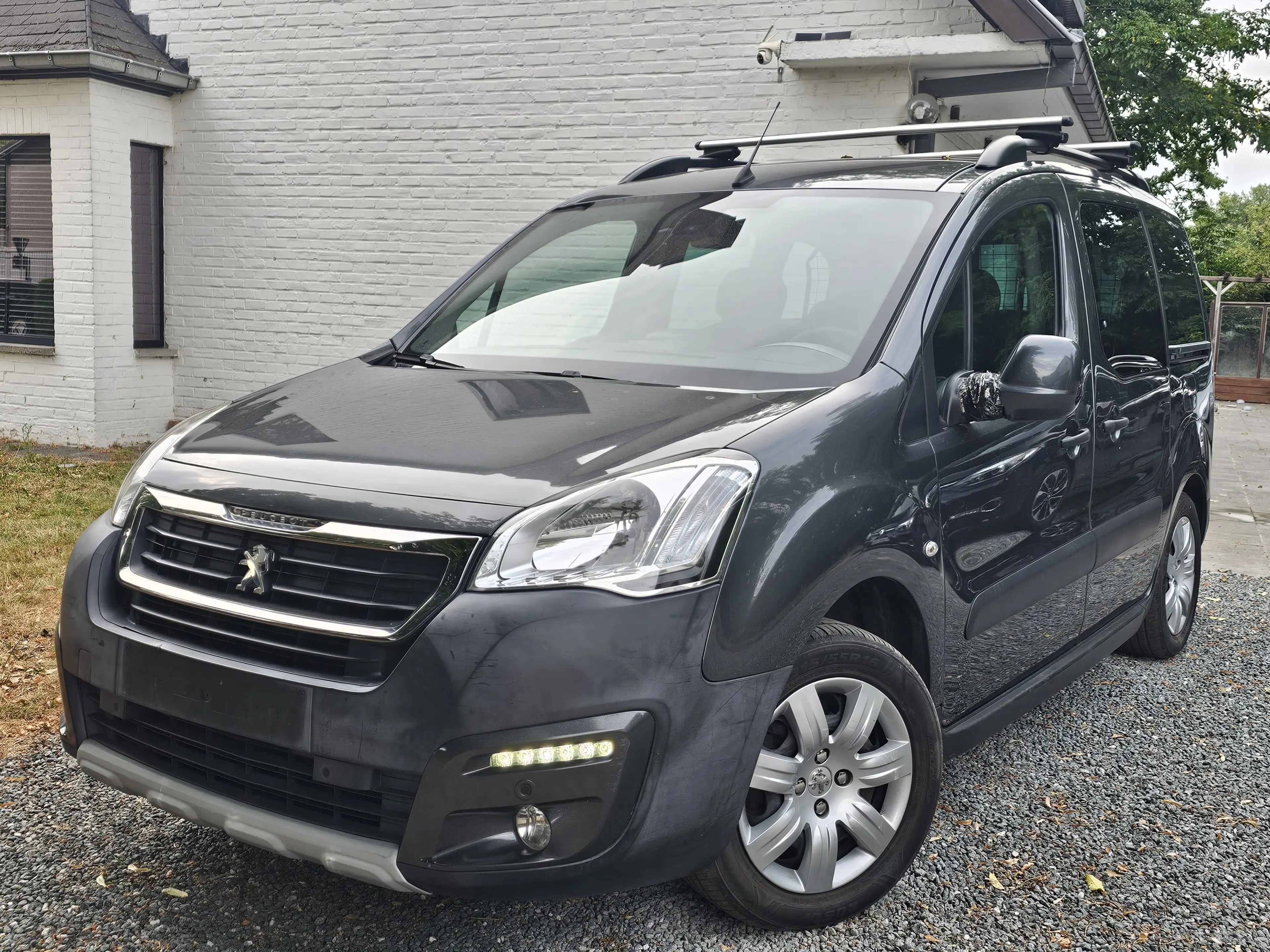 Peugeot Partner 1.6 BlueHDi * EURO 6 * CAMERA+LED+NAVI+CRUISE.C+... * CAR PASS * — photo 3