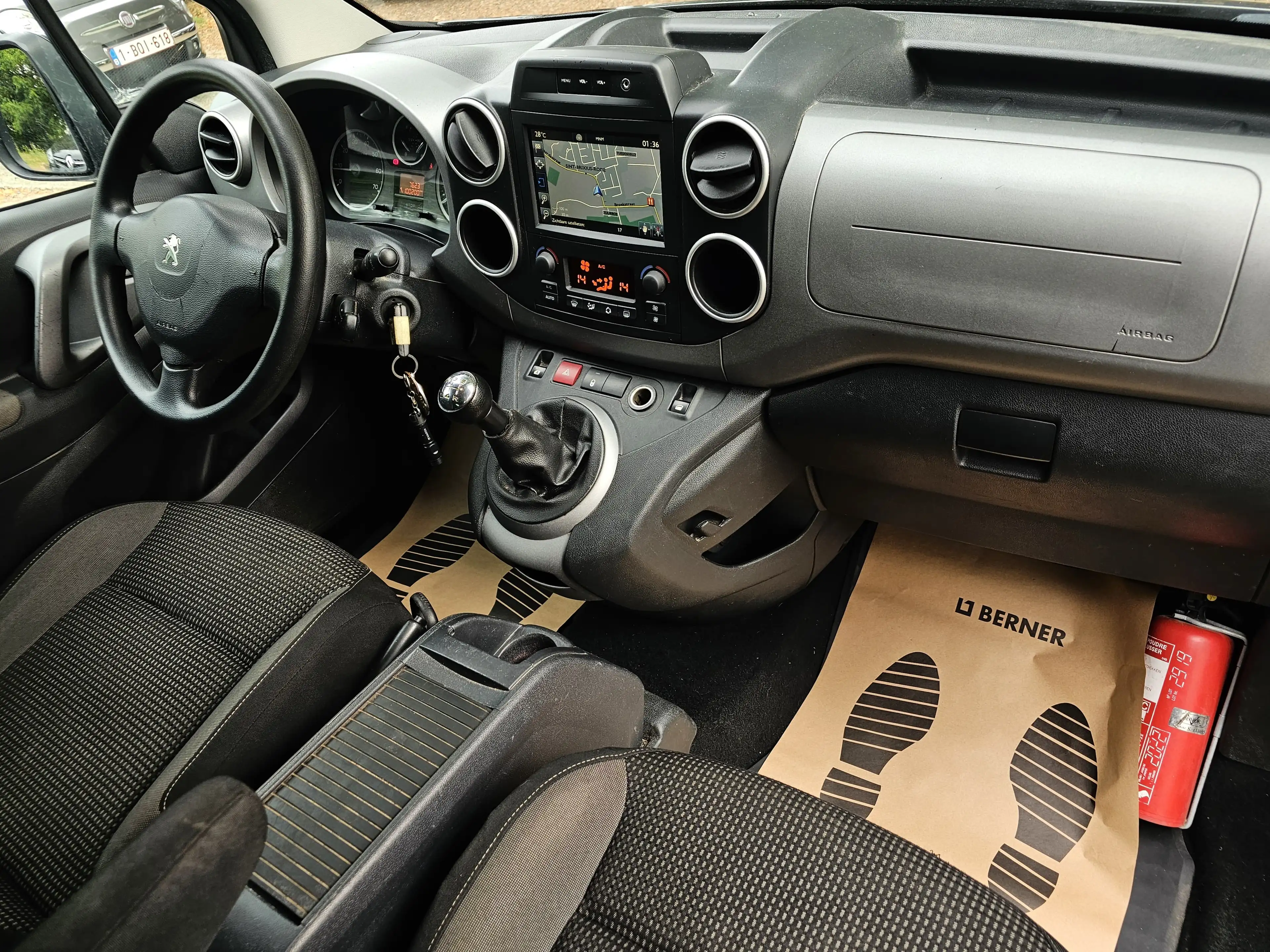 Peugeot Partner 1.6 BlueHDi * EURO 6 * CAMERA+LED+NAVI+CRUISE.C+... * CAR PASS * — photo 10