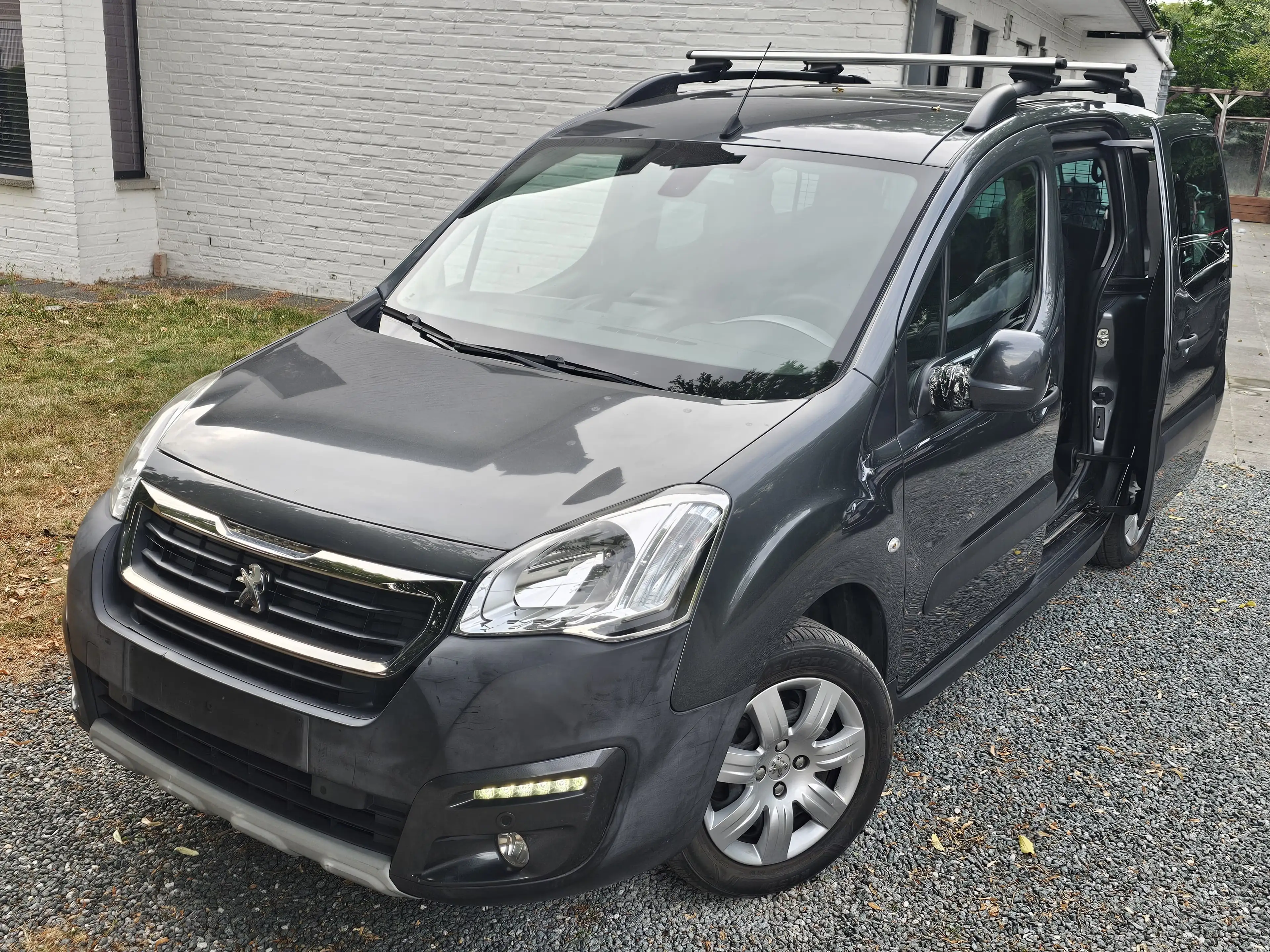 Peugeot Partner 1.6 BlueHDi * EURO 6 * CAMERA+LED+NAVI+CRUISE.C+... * CAR PASS * — photo 12