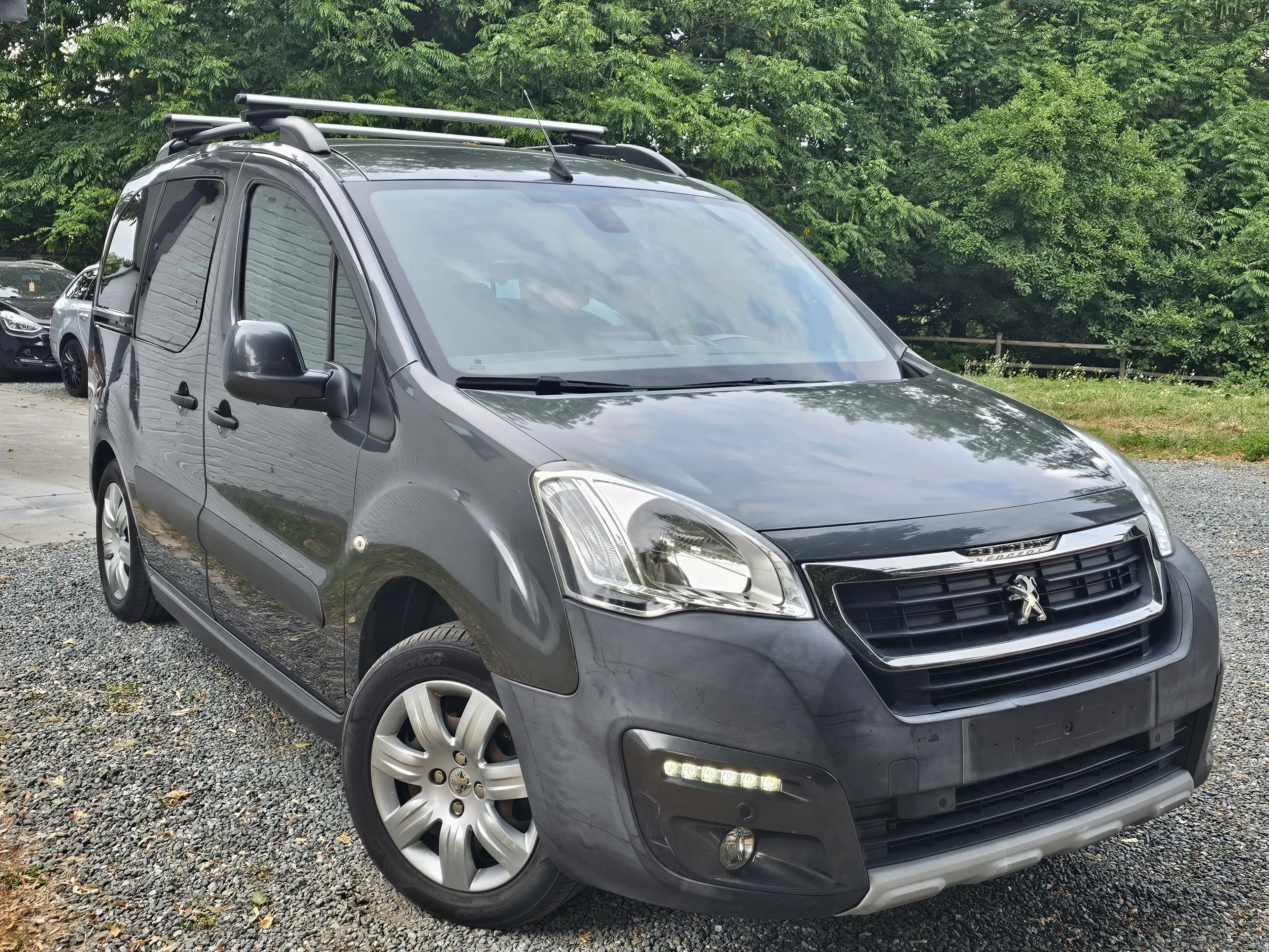 Peugeot Partner 1.6 BlueHDi * EURO 6 * CAMERA+LED+NAVI+CRUISE.C+... * CAR PASS *