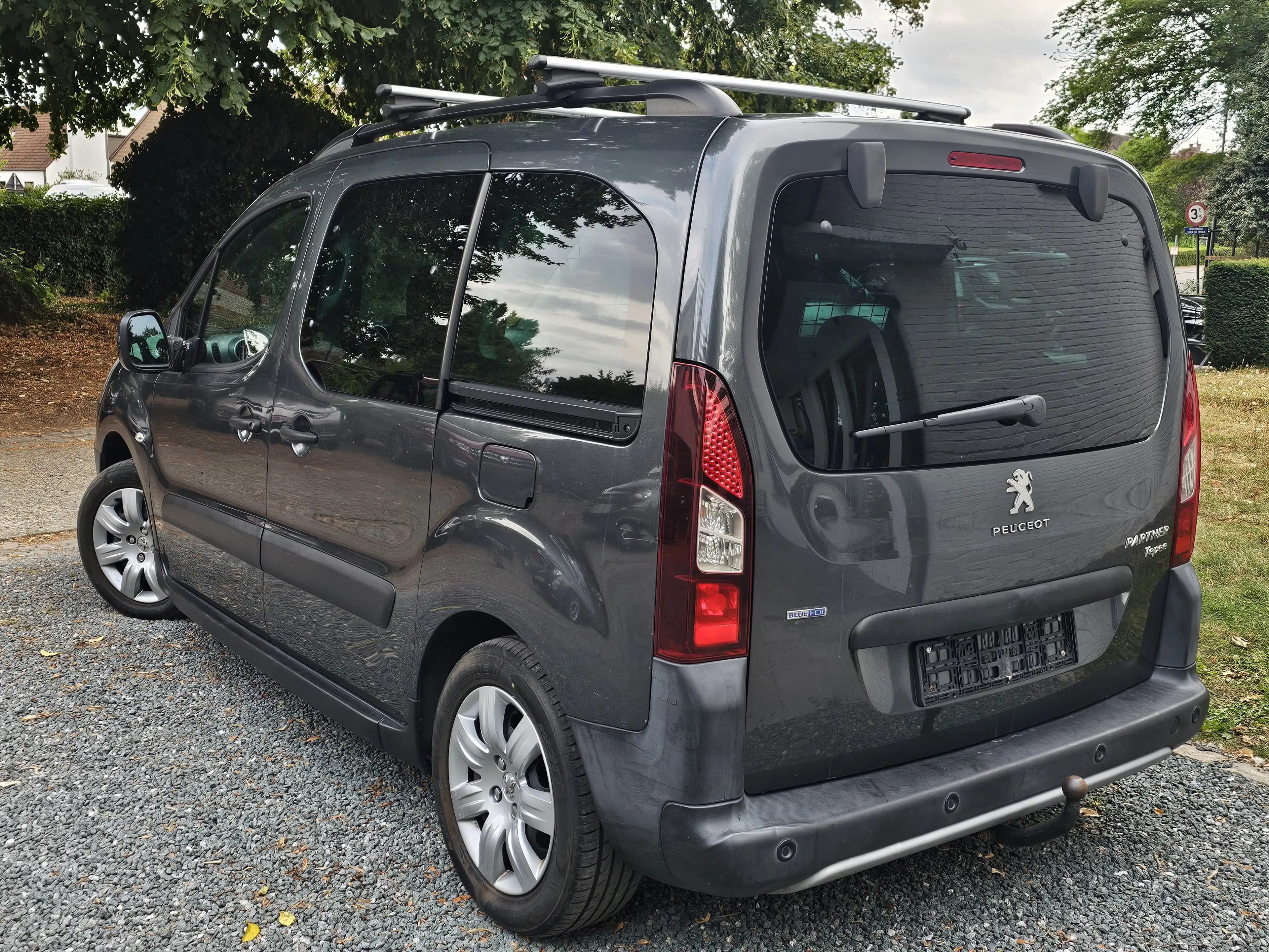 Peugeot Partner 1.6 BlueHDi * EURO 6 * CAMERA+LED+NAVI+CRUISE.C+... * CAR PASS * — photo 2