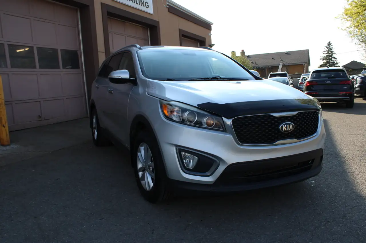 Kia Sorento photo Kia Sorento