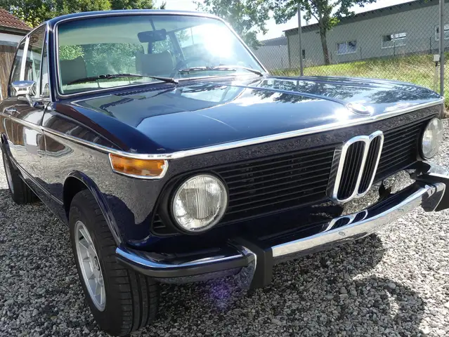BMW 2002 1602 Limousine Sammlerfahrzeug nie Rost