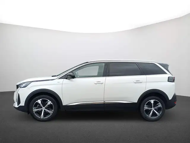 Peugeot 5008 view 5