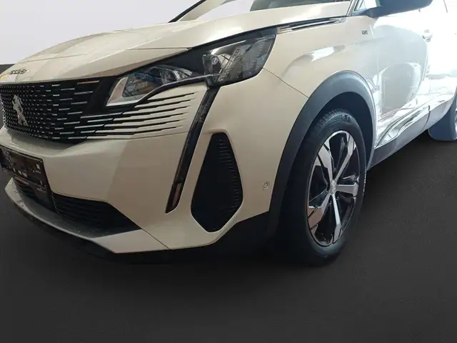 Peugeot 5008 view 10