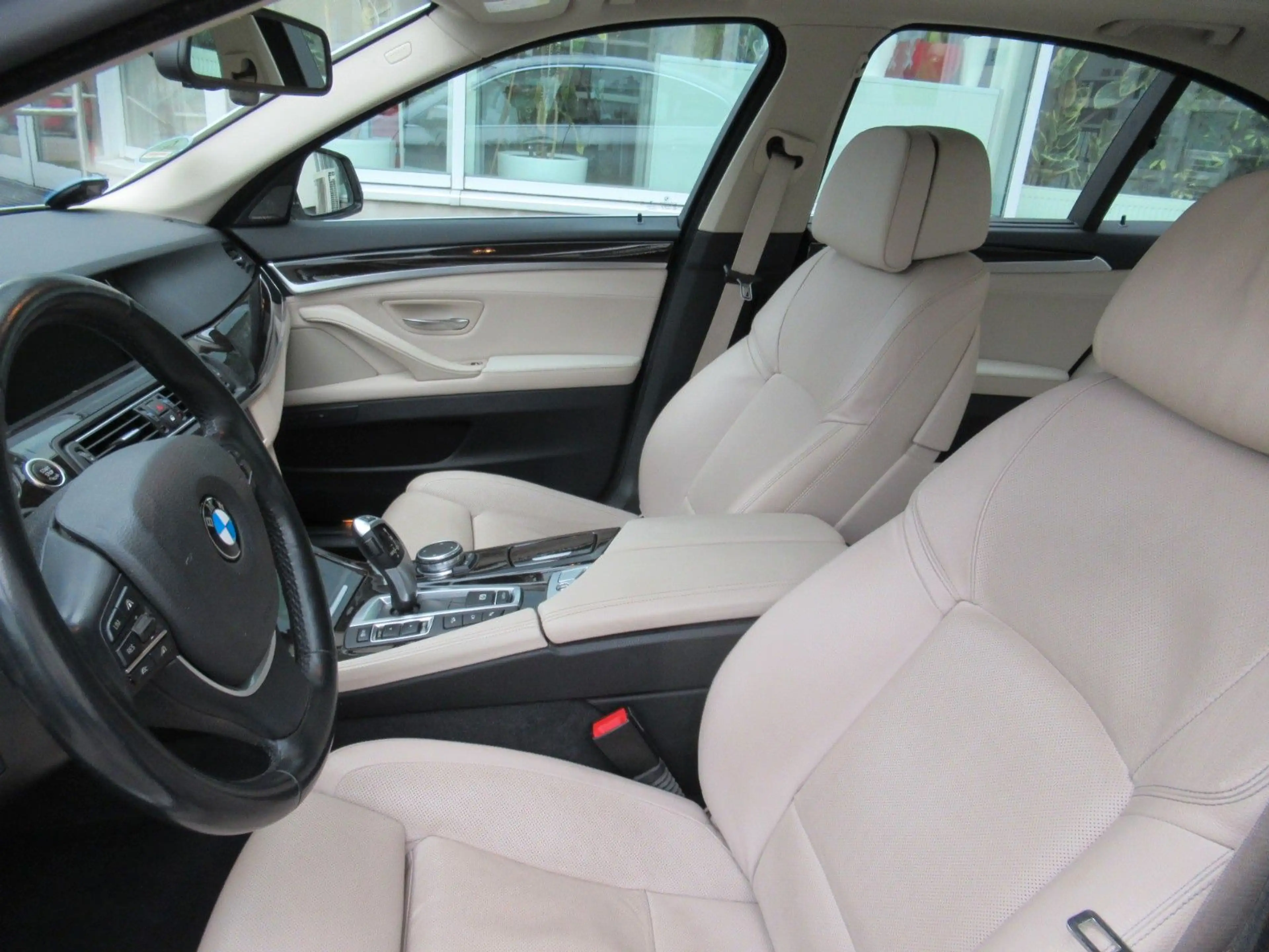 BMW 535 d xDrive Luxury **ABSOLUTE VOLLAUSSTATTUNG** — photo 15